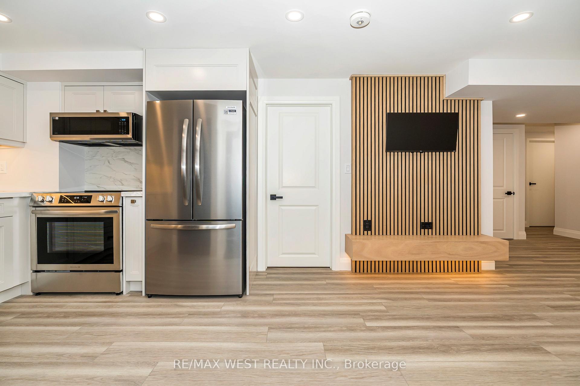 Photo 9 of Unit Basement, 1052 Moorelands Crescent, Pickering, Rosebank — HOMEH