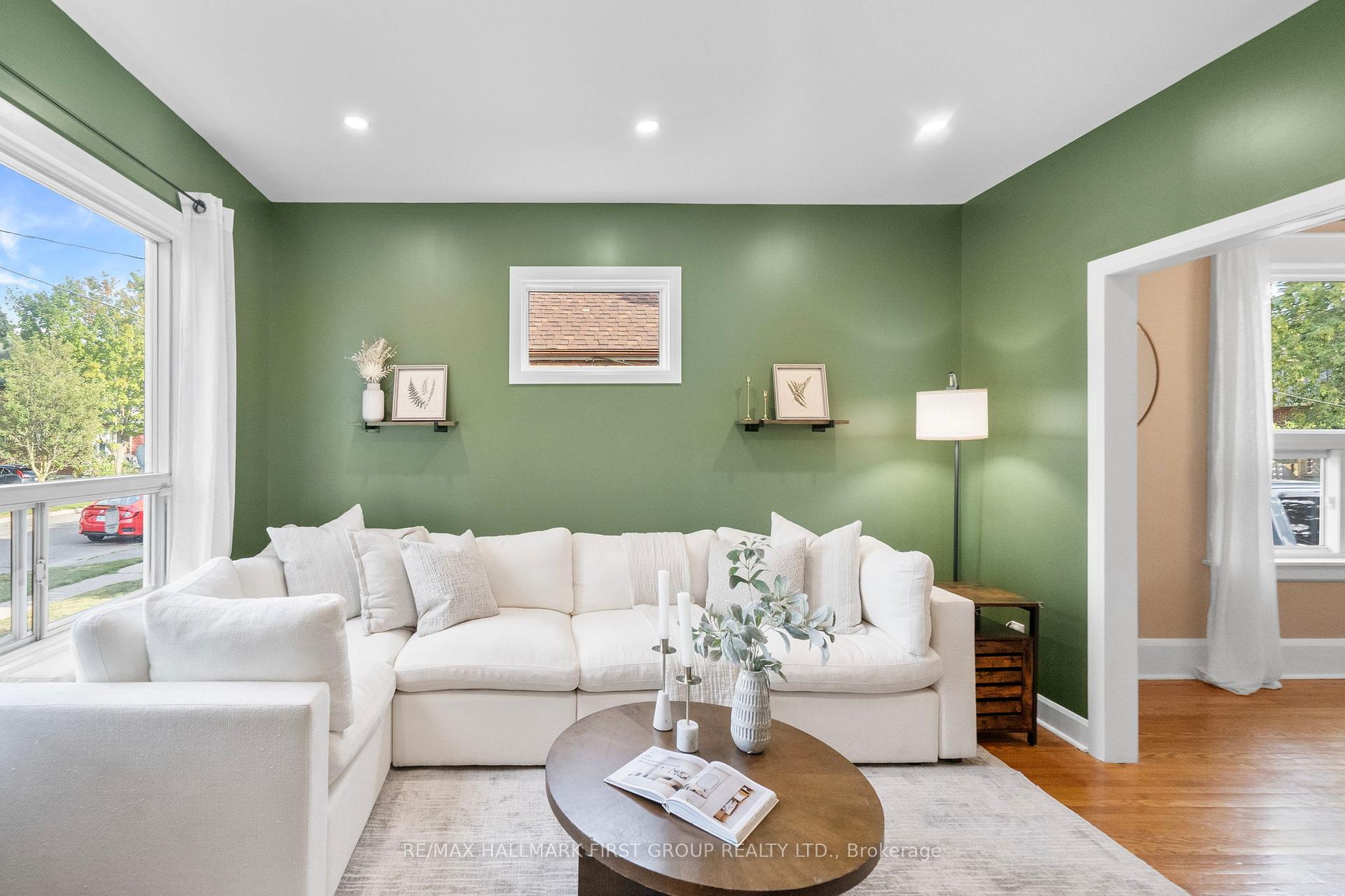 Photo 6 of 104 Gladstone Avenue, Oshawa, McLaughlin — HOMEH