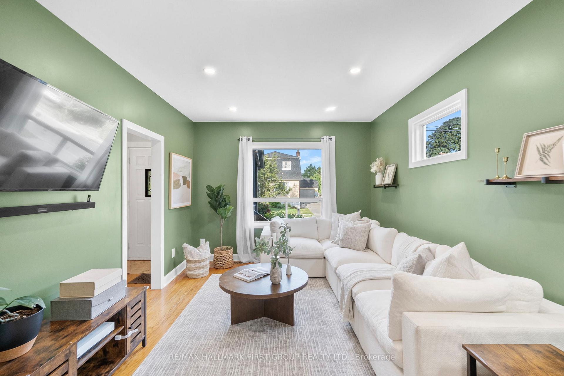 Photo 7 of 104 Gladstone Avenue, Oshawa, McLaughlin — HOMEH