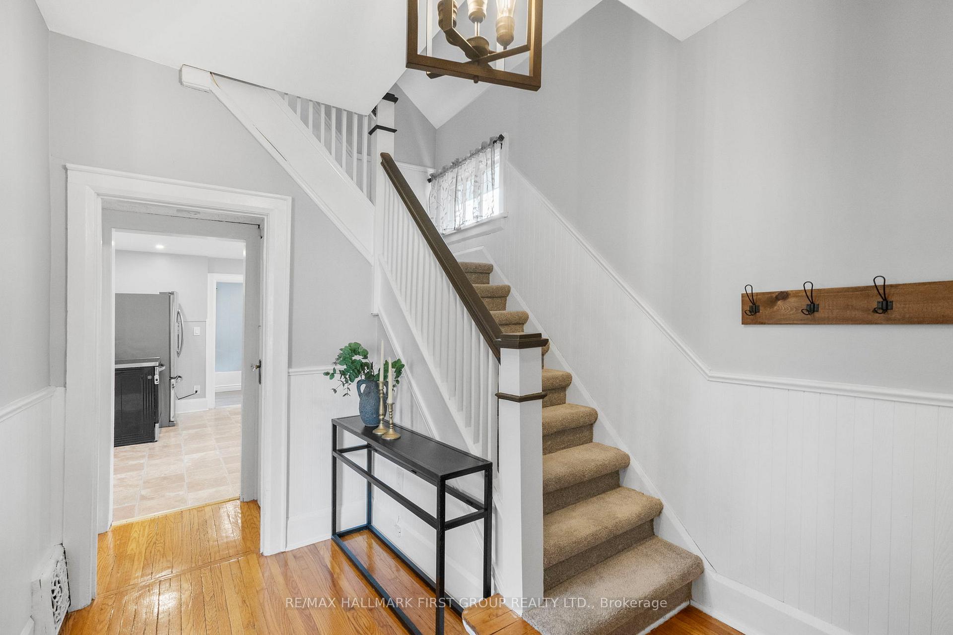 Photo 22 of 104 Gladstone Avenue, Oshawa, McLaughlin — HOMEH