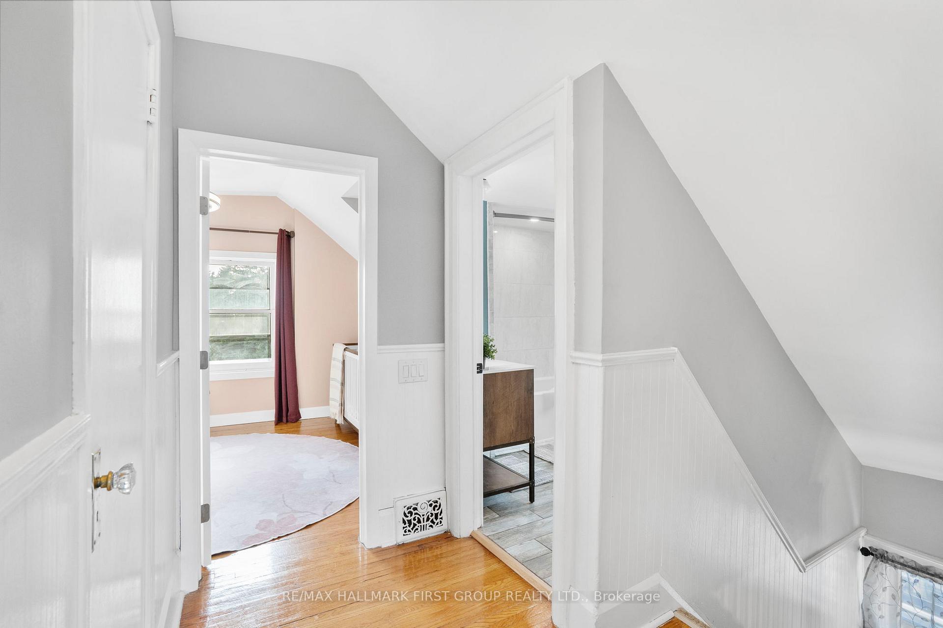 Photo 23 of 104 Gladstone Avenue, Oshawa, McLaughlin — HOMEH
