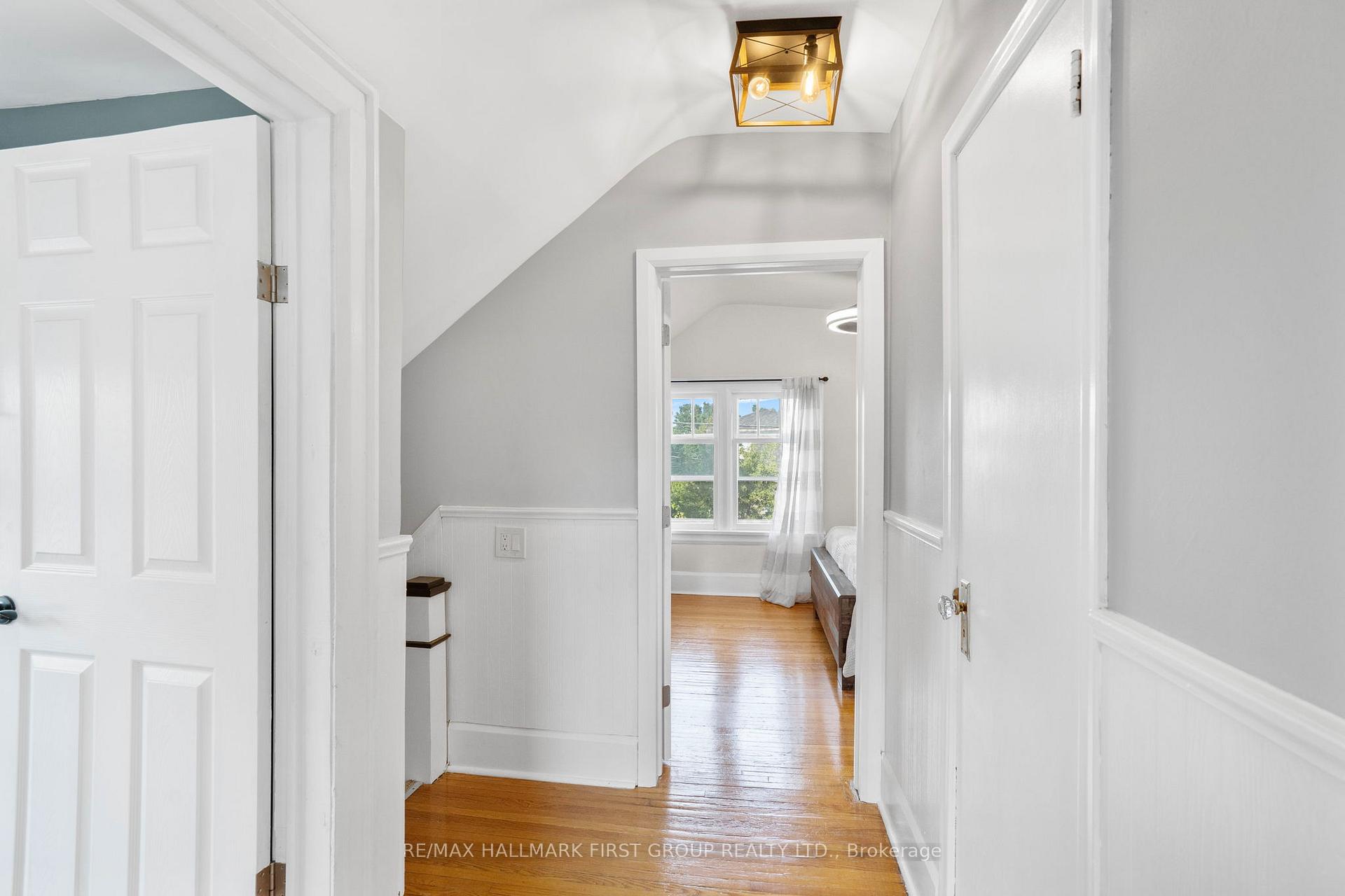 Photo 24 of 104 Gladstone Avenue, Oshawa, McLaughlin — HOMEH
