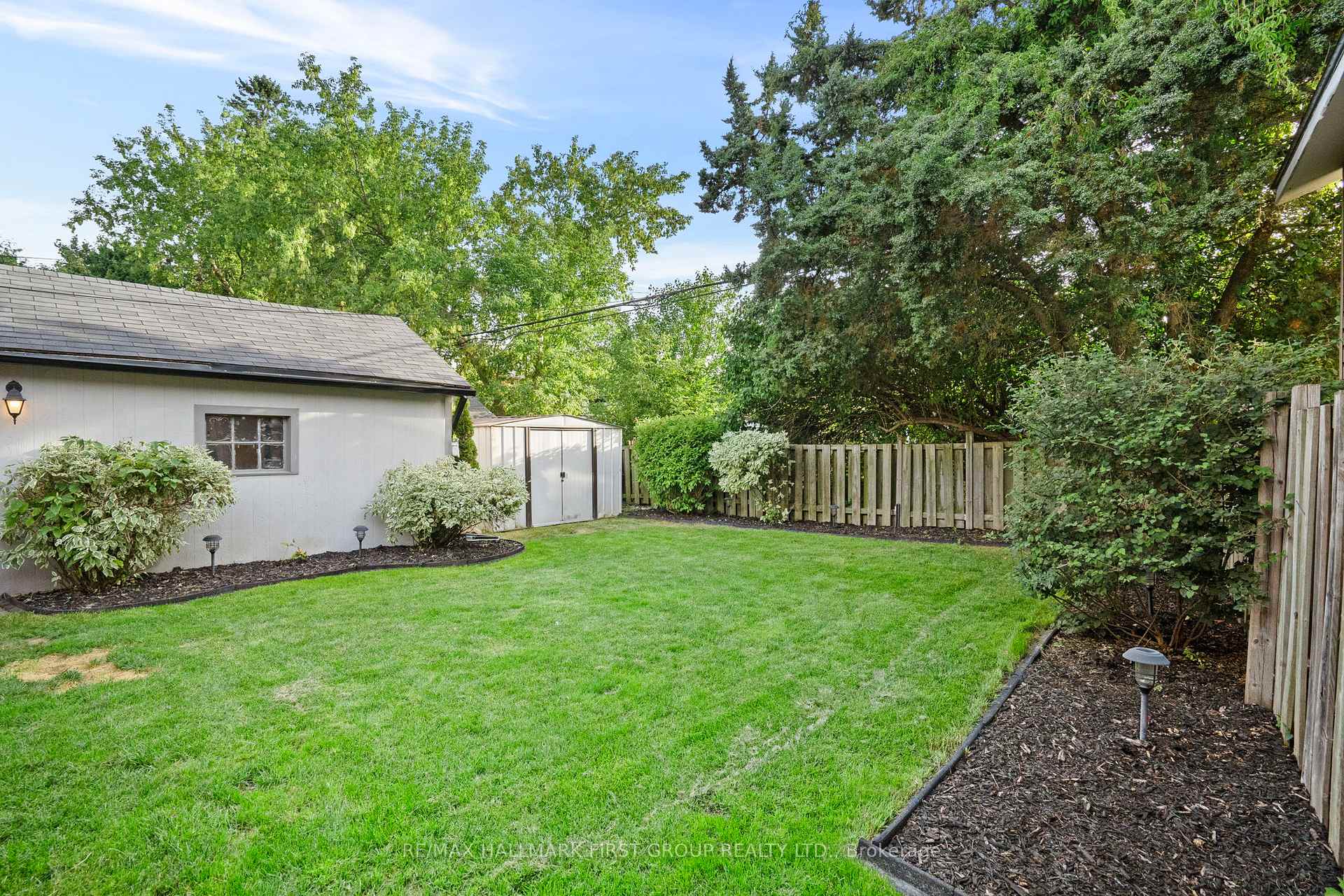 Photo 42 of 104 Gladstone Avenue, Oshawa, McLaughlin — HOMEH