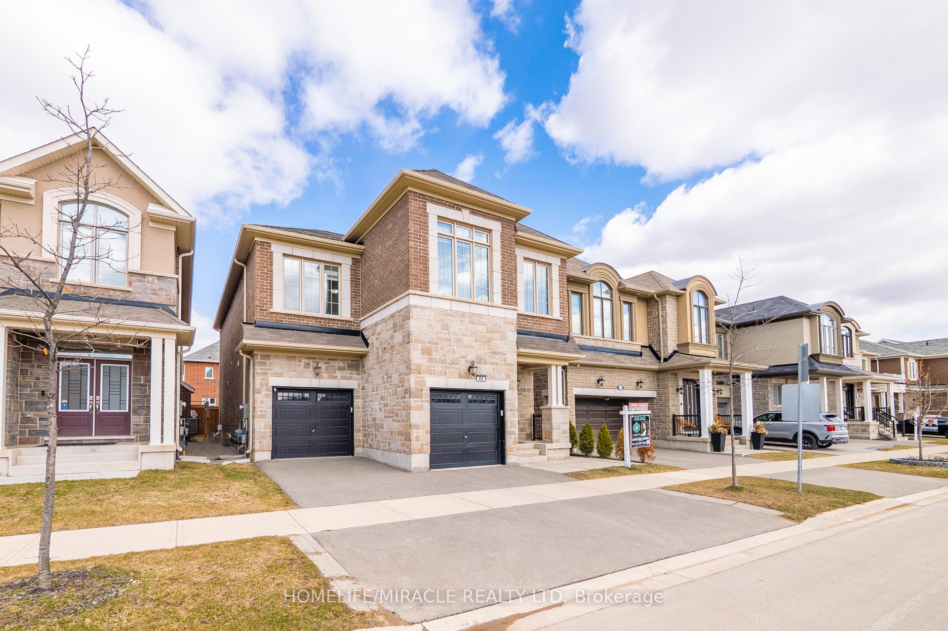 Photo 2 of 656 Kennedy Circle W, Milton, Cobban — HOMEH