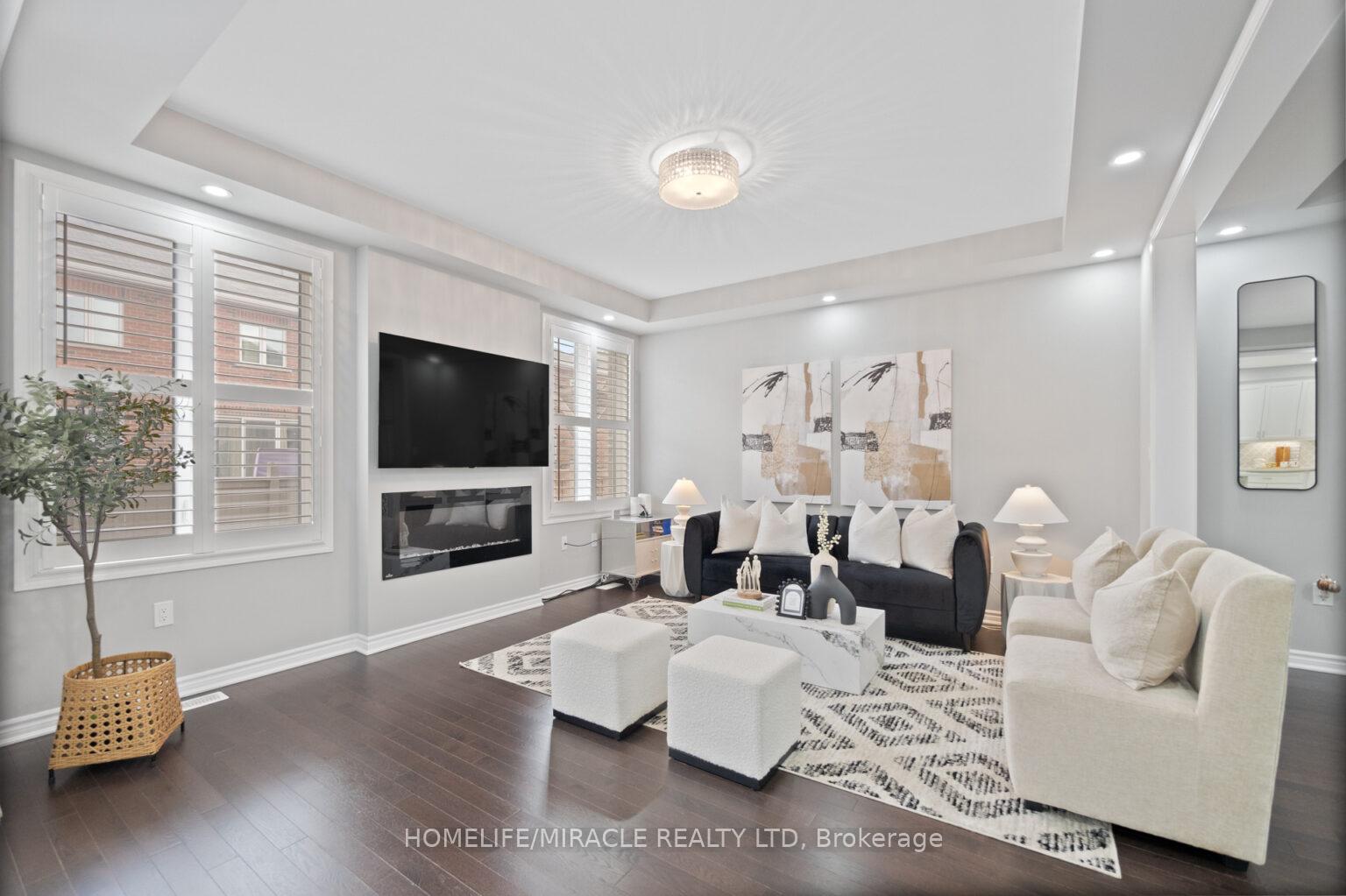 Photo 12 of 656 Kennedy Circle W, Milton, Cobban — HOMEH