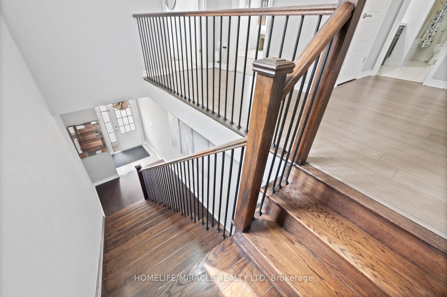 Photo 20 of 656 Kennedy Circle W, Milton, Cobban — HOMEH