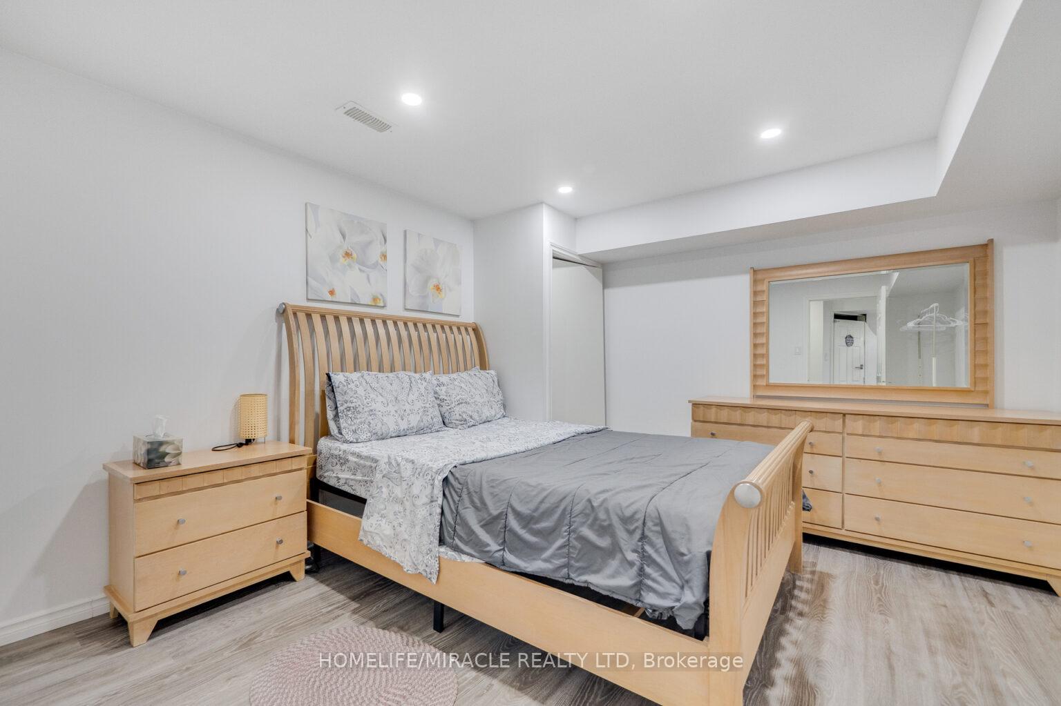 Photo 38 of 656 Kennedy Circle W, Milton, Cobban — HOMEH