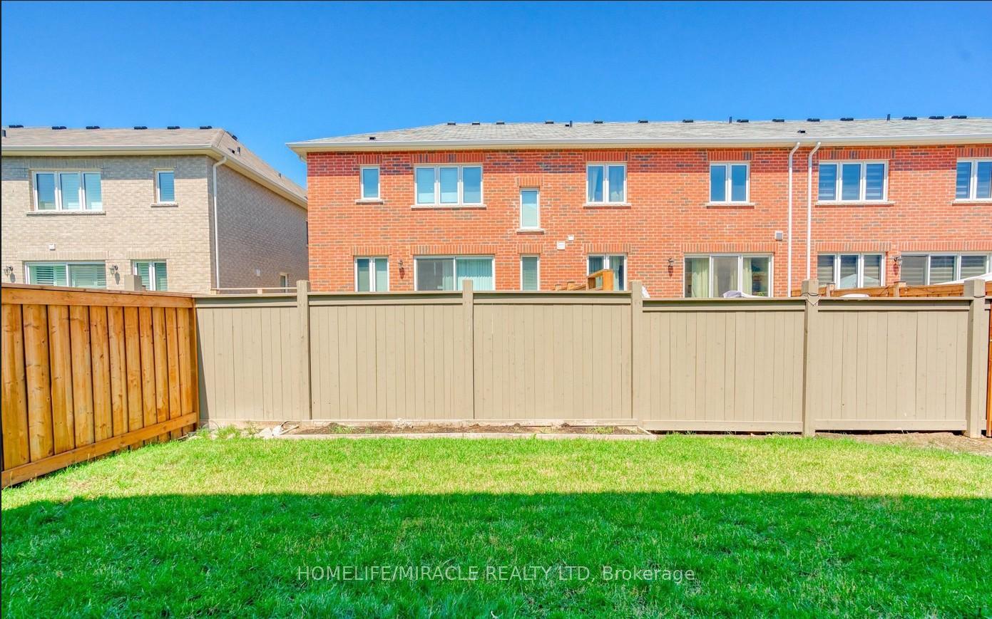 Photo 41 of 656 Kennedy Circle W, Milton, Cobban — HOMEH