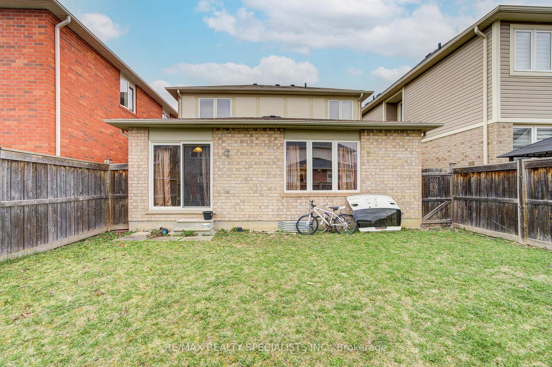 Photo 15 of 829 Cahoun Terrace, Milton, Coates — HOMEH
