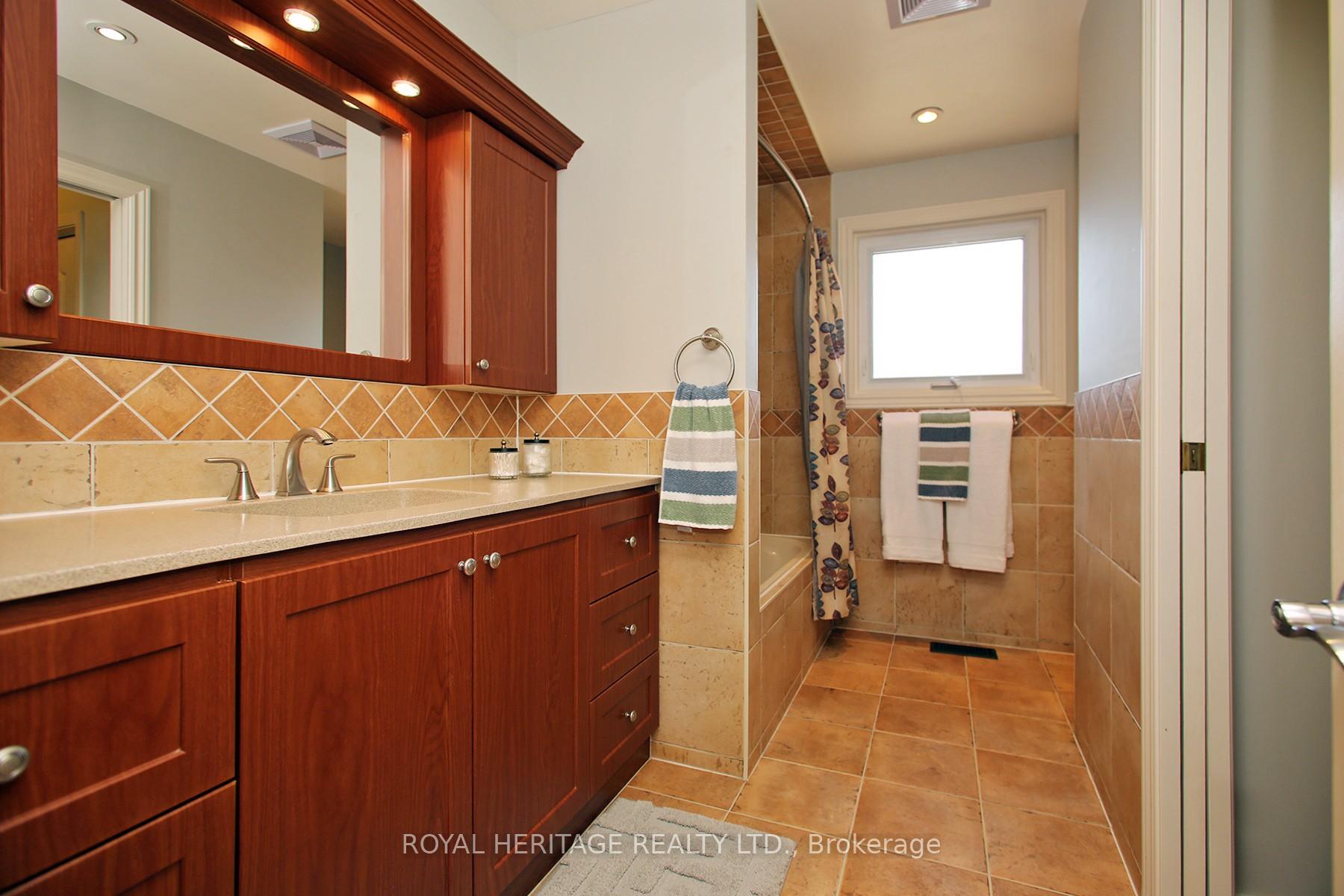 Photo 21 of 576 Rosebank Road, Pickering, Rosebank — HOMEH