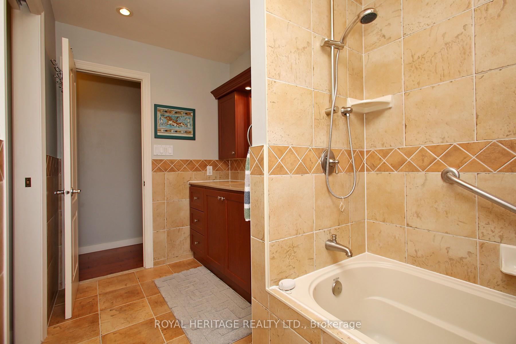 Photo 22 of 576 Rosebank Road, Pickering, Rosebank — HOMEH