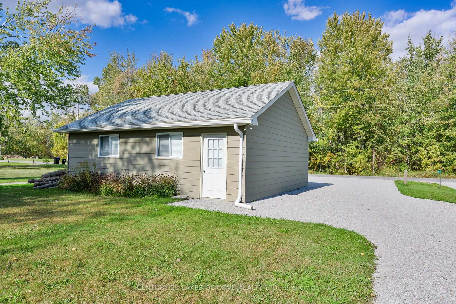 Photo 32 of 3322 Amilia Drive, Ramara, Rural Ramara — HOMEH