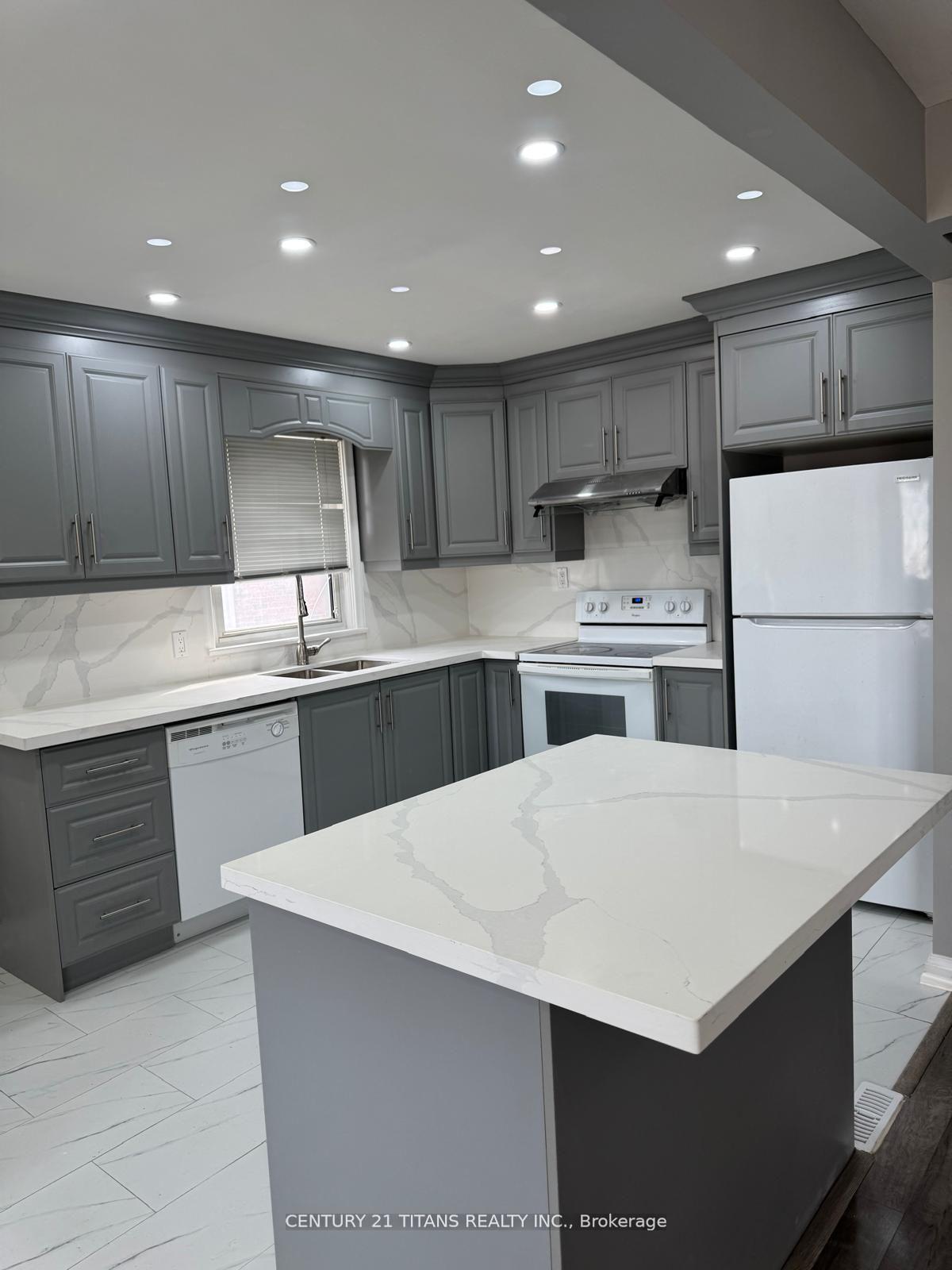 Photo 2 of 374 Highland Avenue W, Oshawa, Central — HOMEH