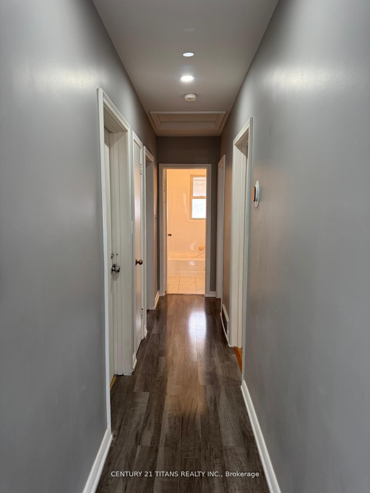 Photo 4 of 374 Highland Avenue W, Oshawa, Central — HOMEH