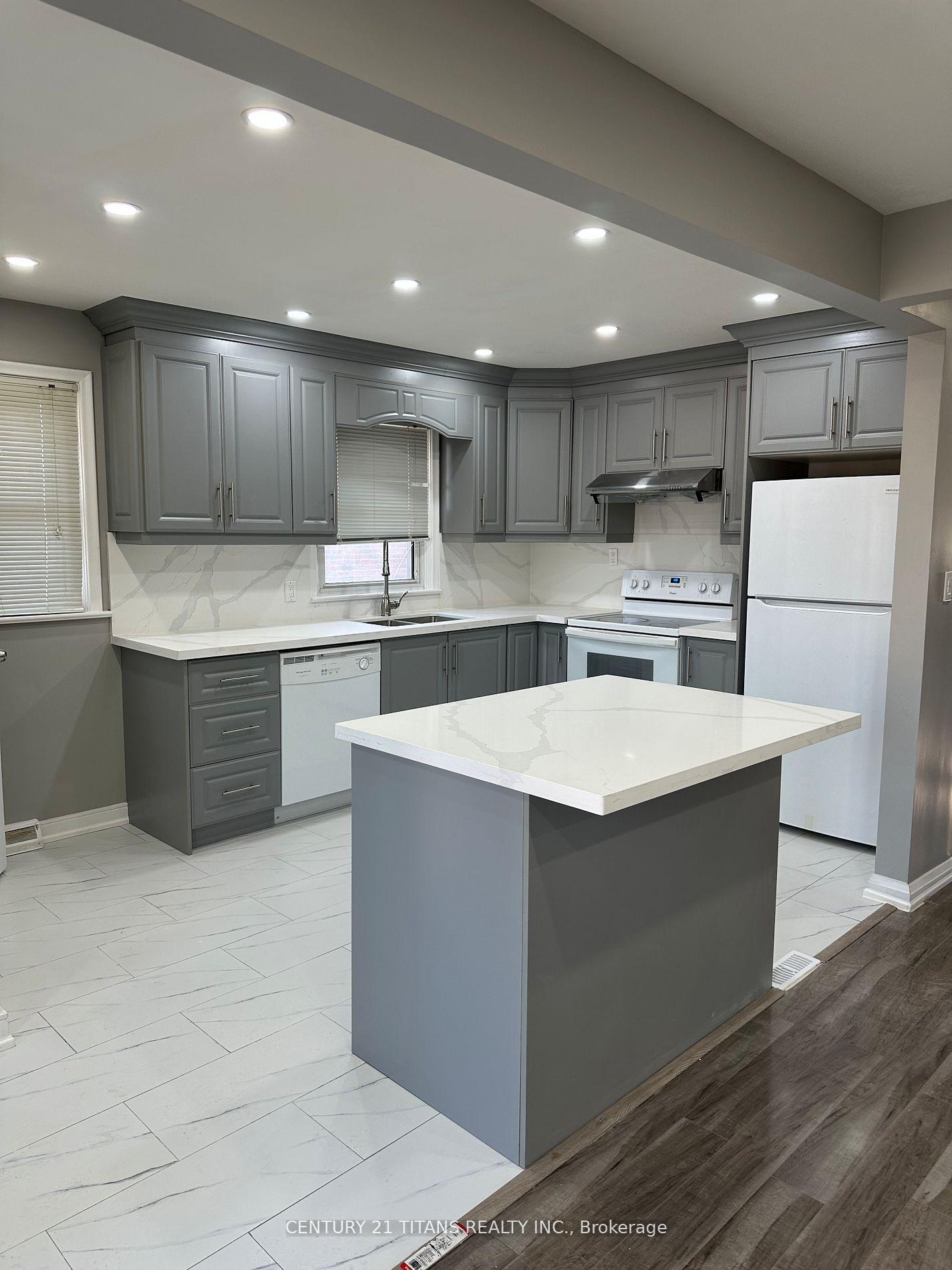 Photo 5 of 374 Highland Avenue W, Oshawa, Central — HOMEH