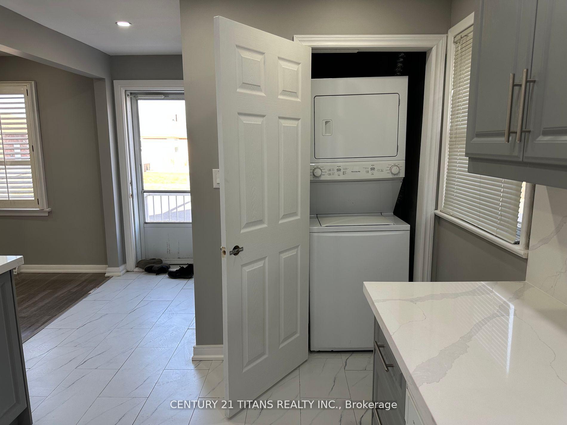 Photo 6 of 374 Highland Avenue W, Oshawa, Central — HOMEH