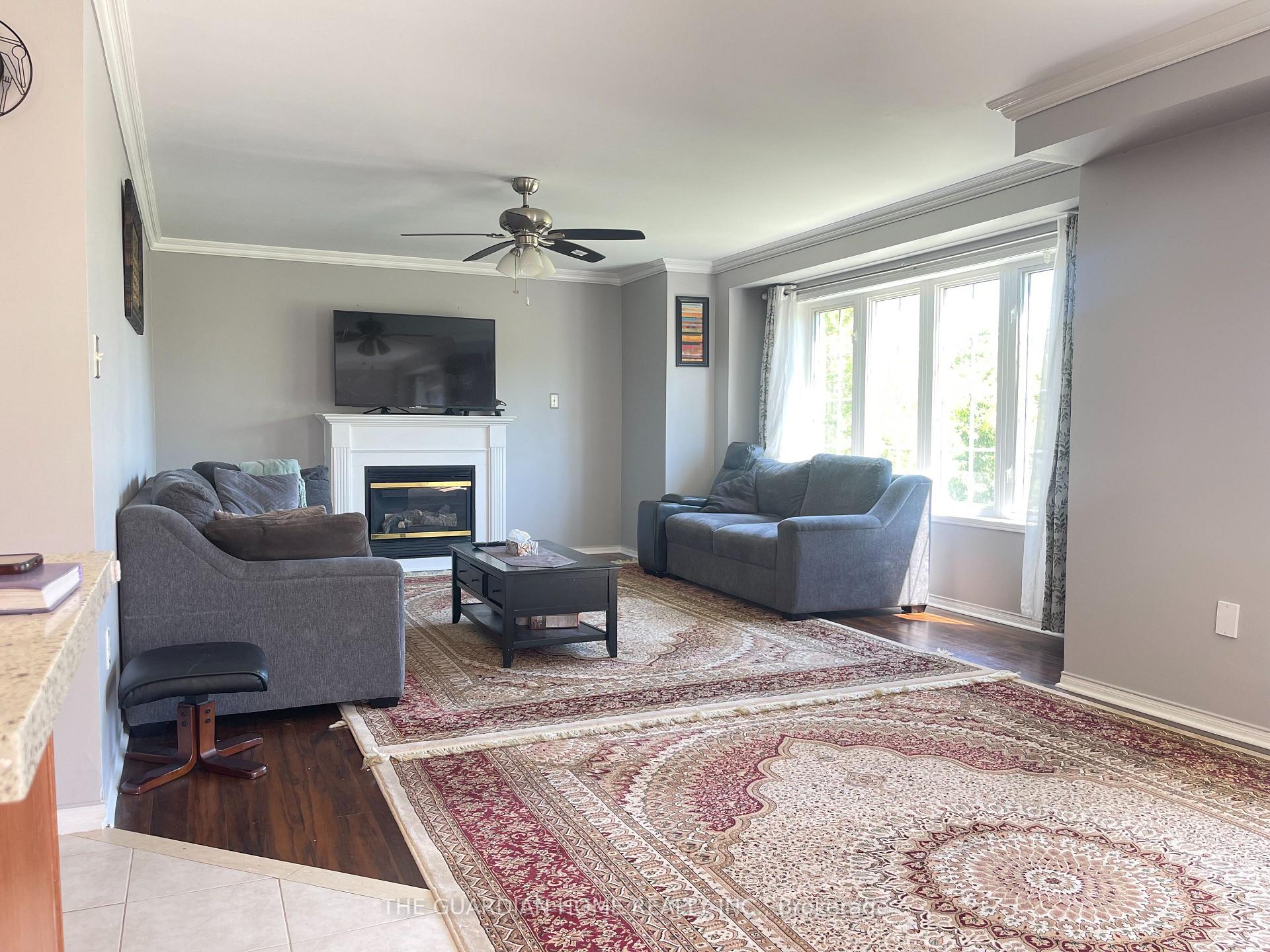 Photo 2 of 1513 Aldergrove Drive, Oshawa, Taunton — HOMEH