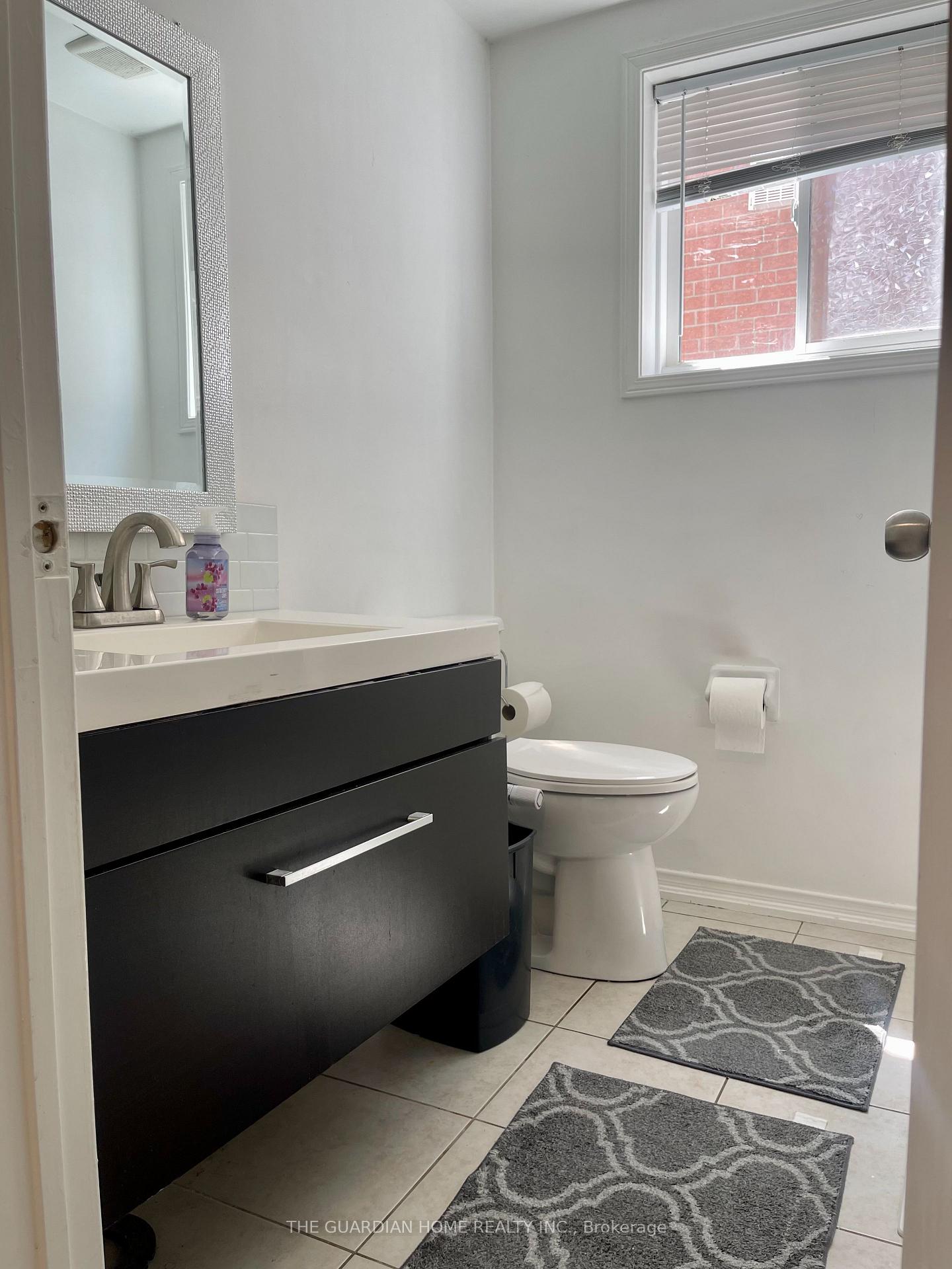 Photo 5 of 1513 Aldergrove Drive, Oshawa, Taunton — HOMEH