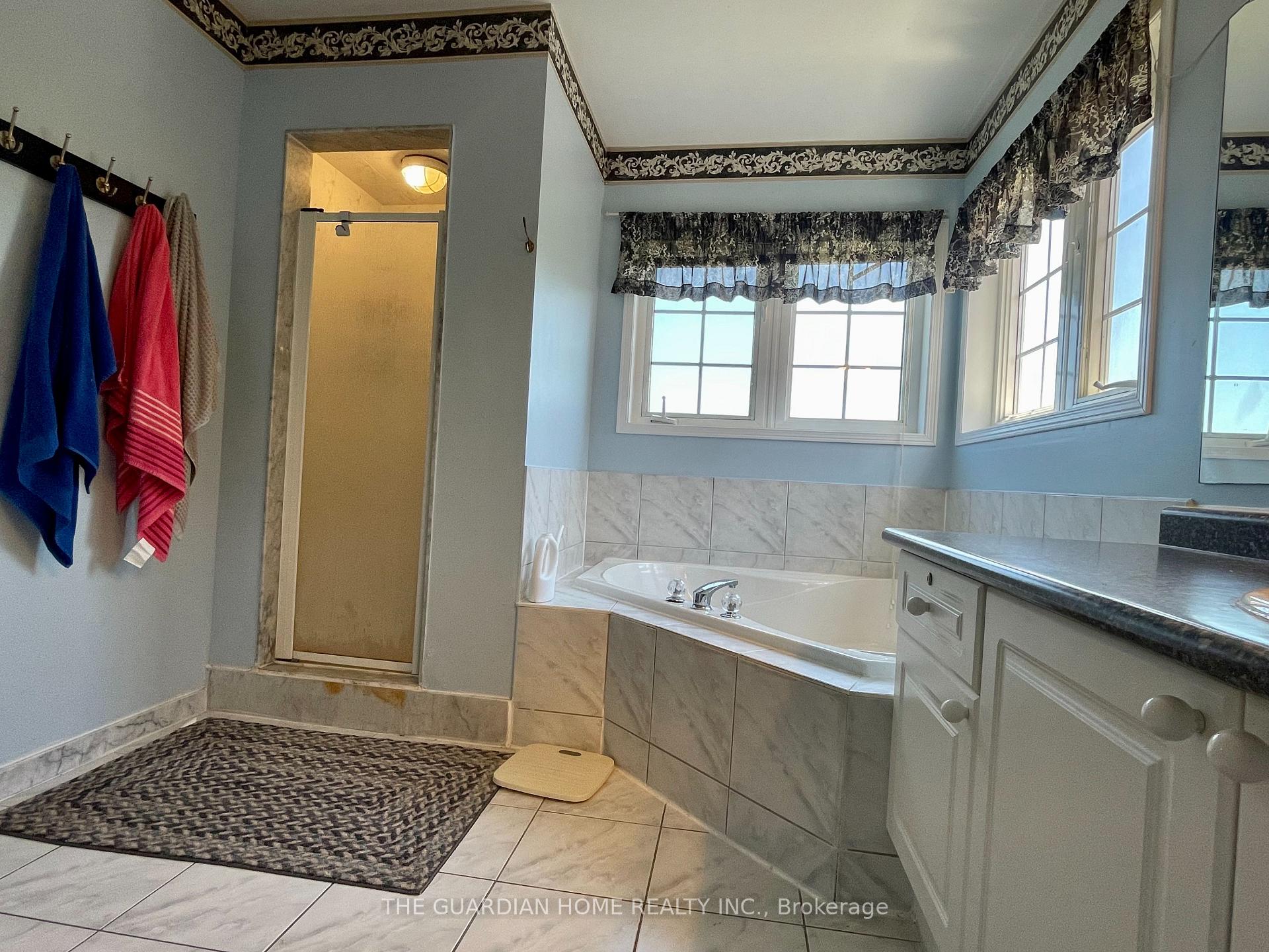 Photo 13 of 1513 Aldergrove Drive, Oshawa, Taunton — HOMEH