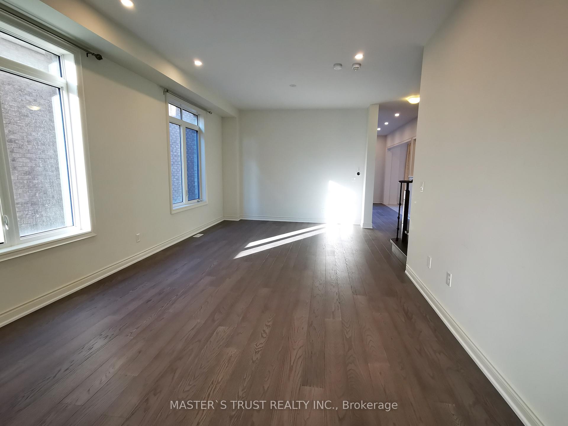 Photo 4 of 2529 Stallion Drive, Oshawa, Windfields — HOMEH