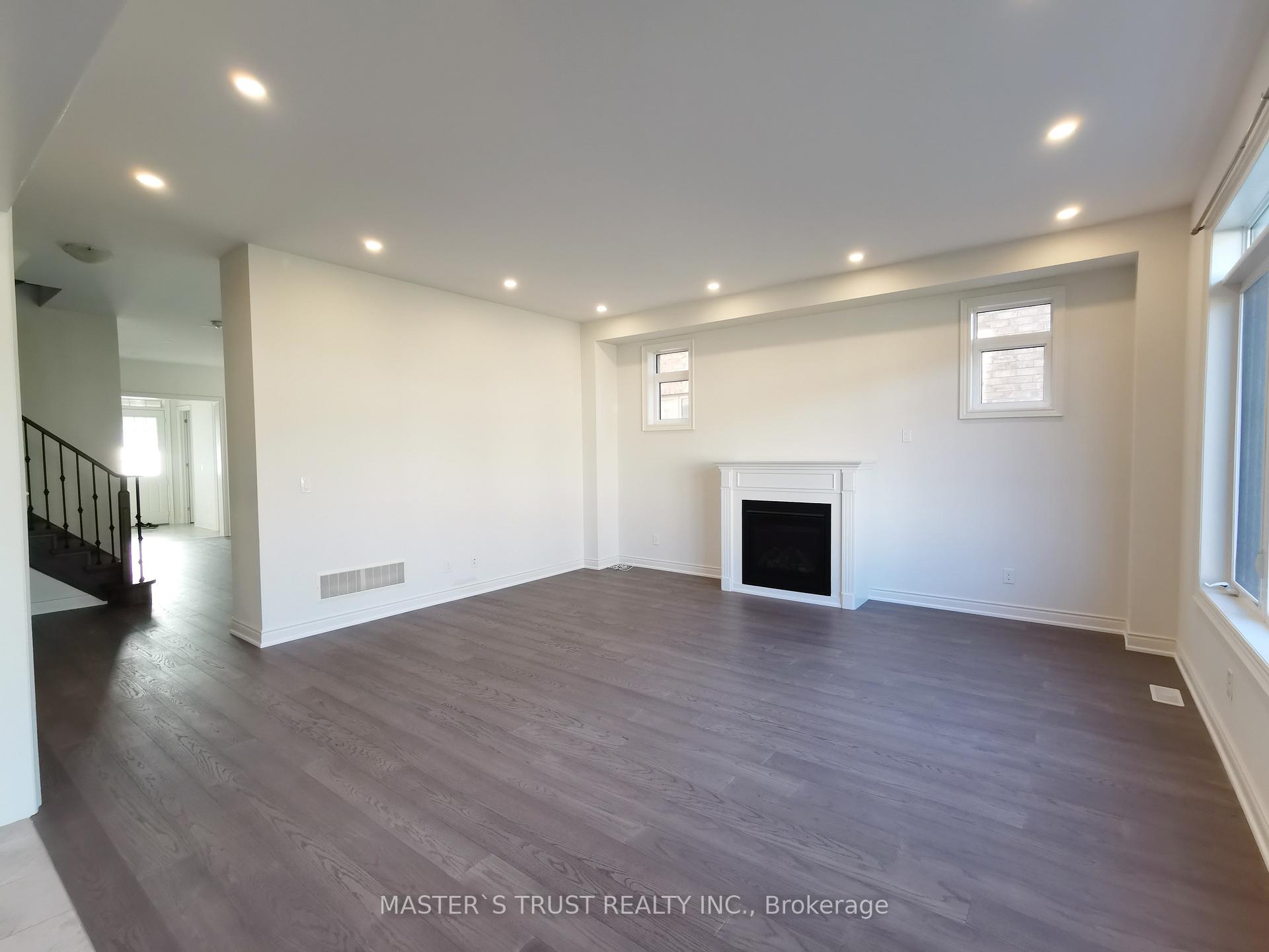 Photo 12 of 2529 Stallion Drive, Oshawa, Windfields — HOMEH