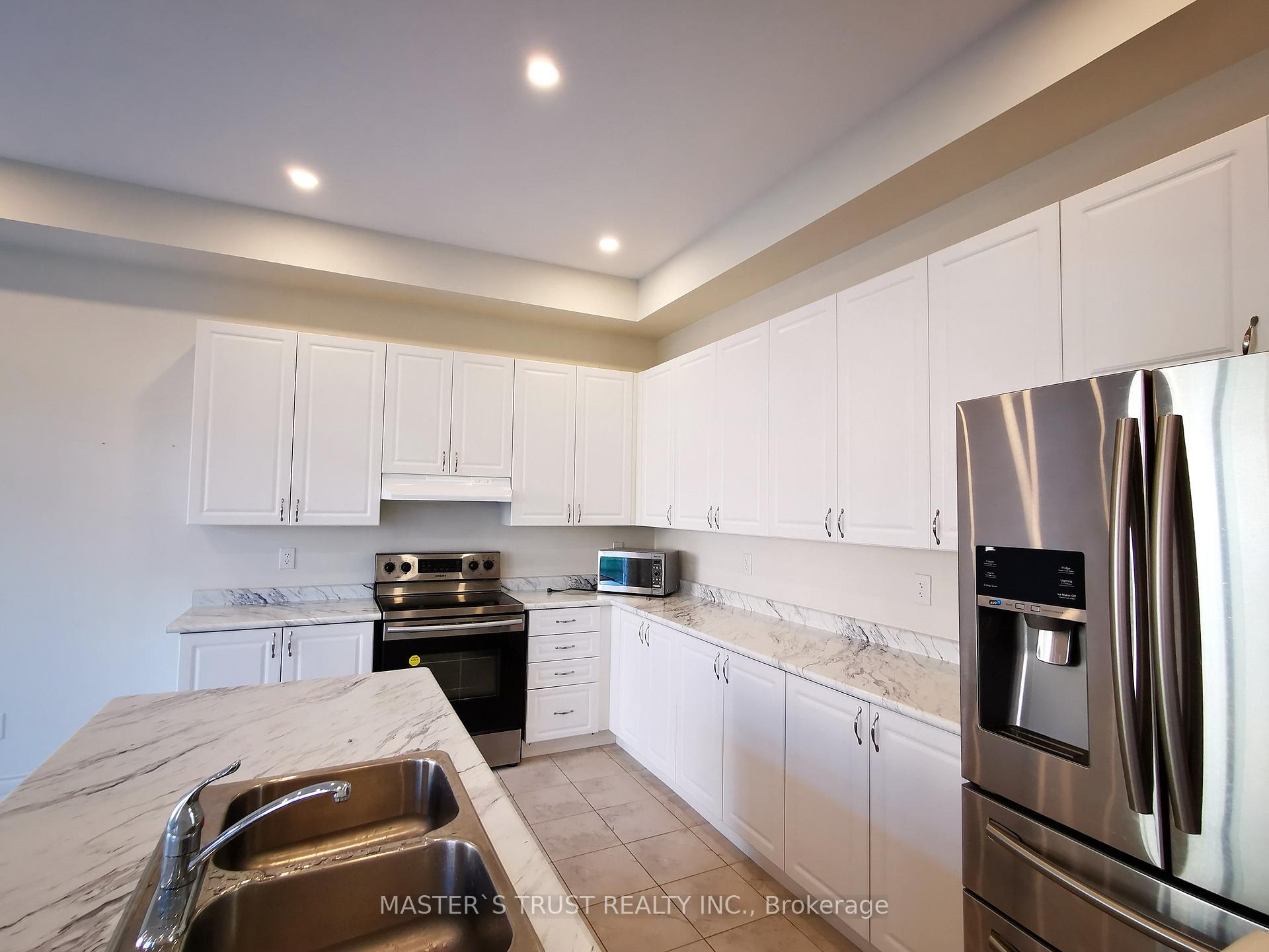Photo 19 of 2529 Stallion Drive, Oshawa, Windfields — HOMEH