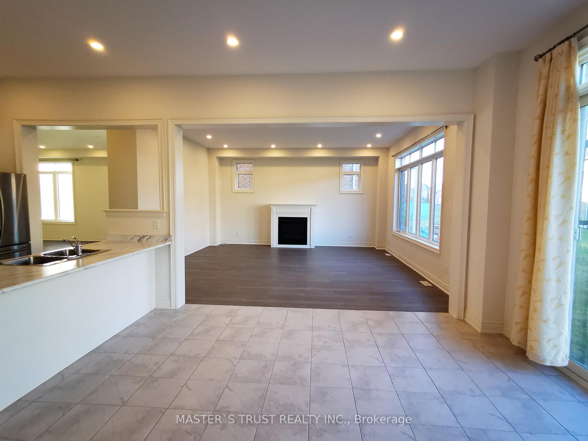 Photo 20 of 2529 Stallion Drive, Oshawa, Windfields — HOMEH