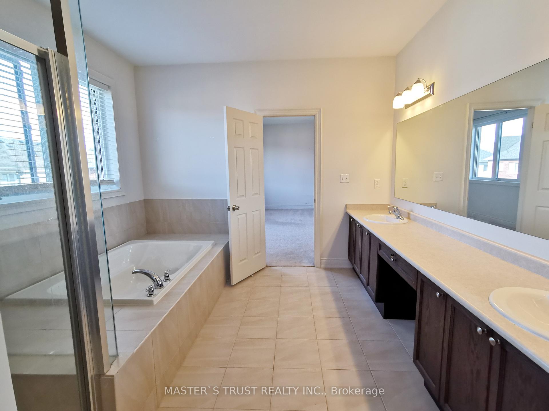 Photo 29 of 2529 Stallion Drive, Oshawa, Windfields — HOMEH