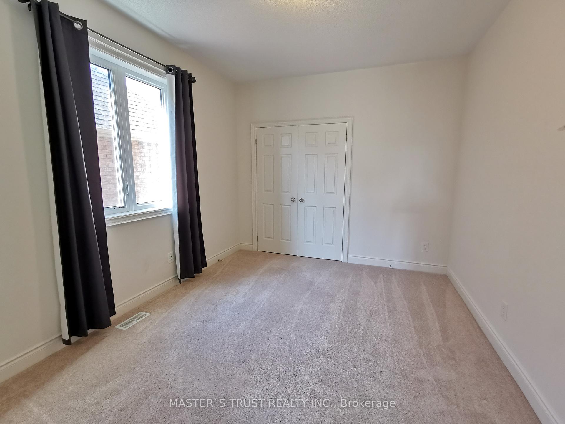 Photo 33 of 2529 Stallion Drive, Oshawa, Windfields — HOMEH
