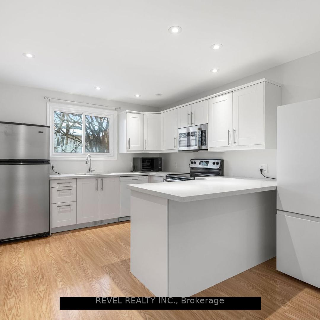 Photo 1 of 1323 Broadview Street, Pickering, Bay Ridges — HOMEH