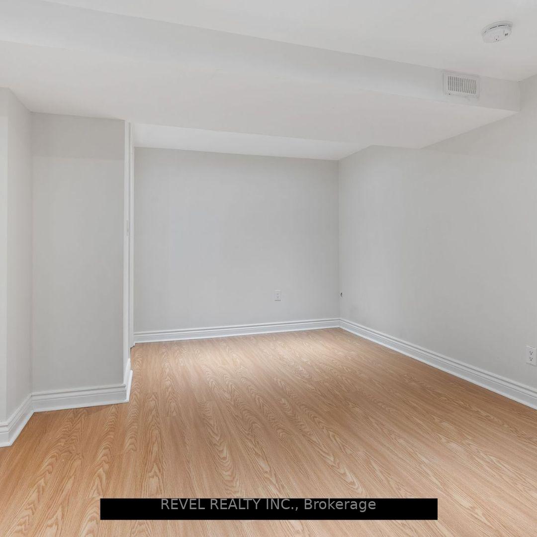 Photo 5 of 1323 Broadview Street, Pickering, Bay Ridges — HOMEH