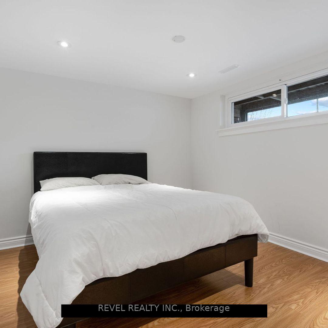 Photo 6 of 1323 Broadview Street, Pickering, Bay Ridges — HOMEH