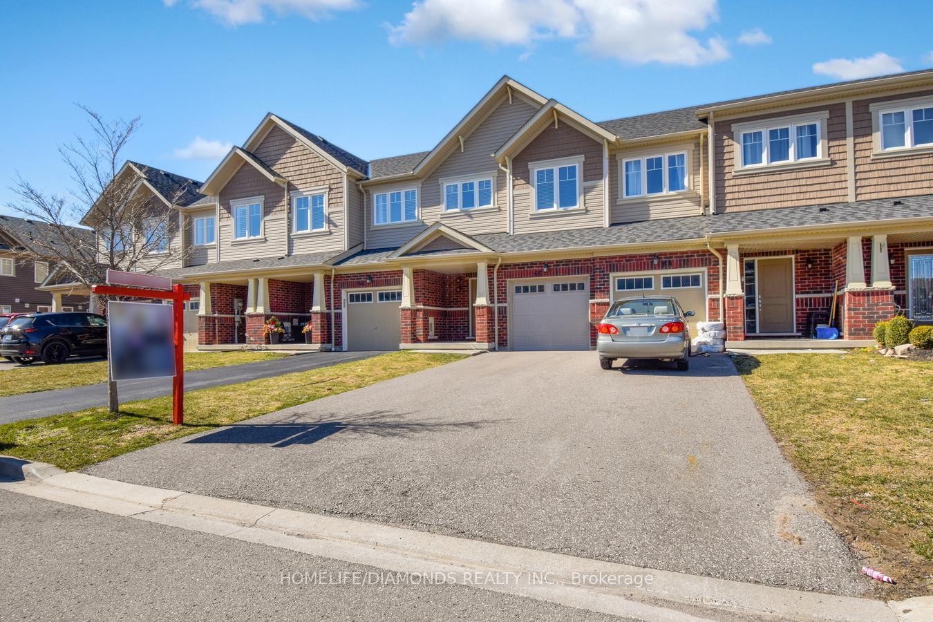 Photo 4 of 66 Great Gabe Crescent, Oshawa, Windfields — HOMEH