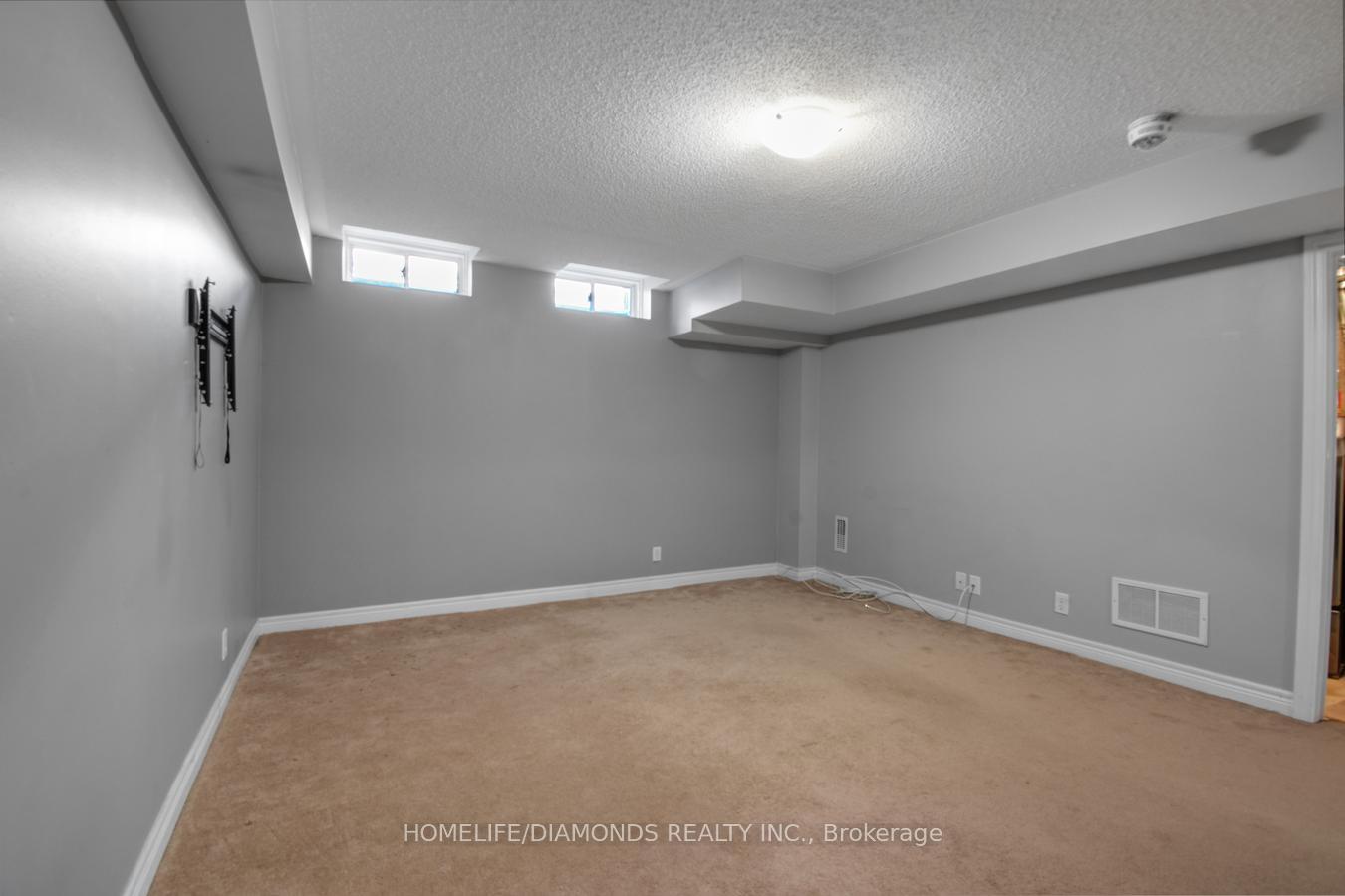 Photo 35 of 66 Great Gabe Crescent, Oshawa, Windfields — HOMEH