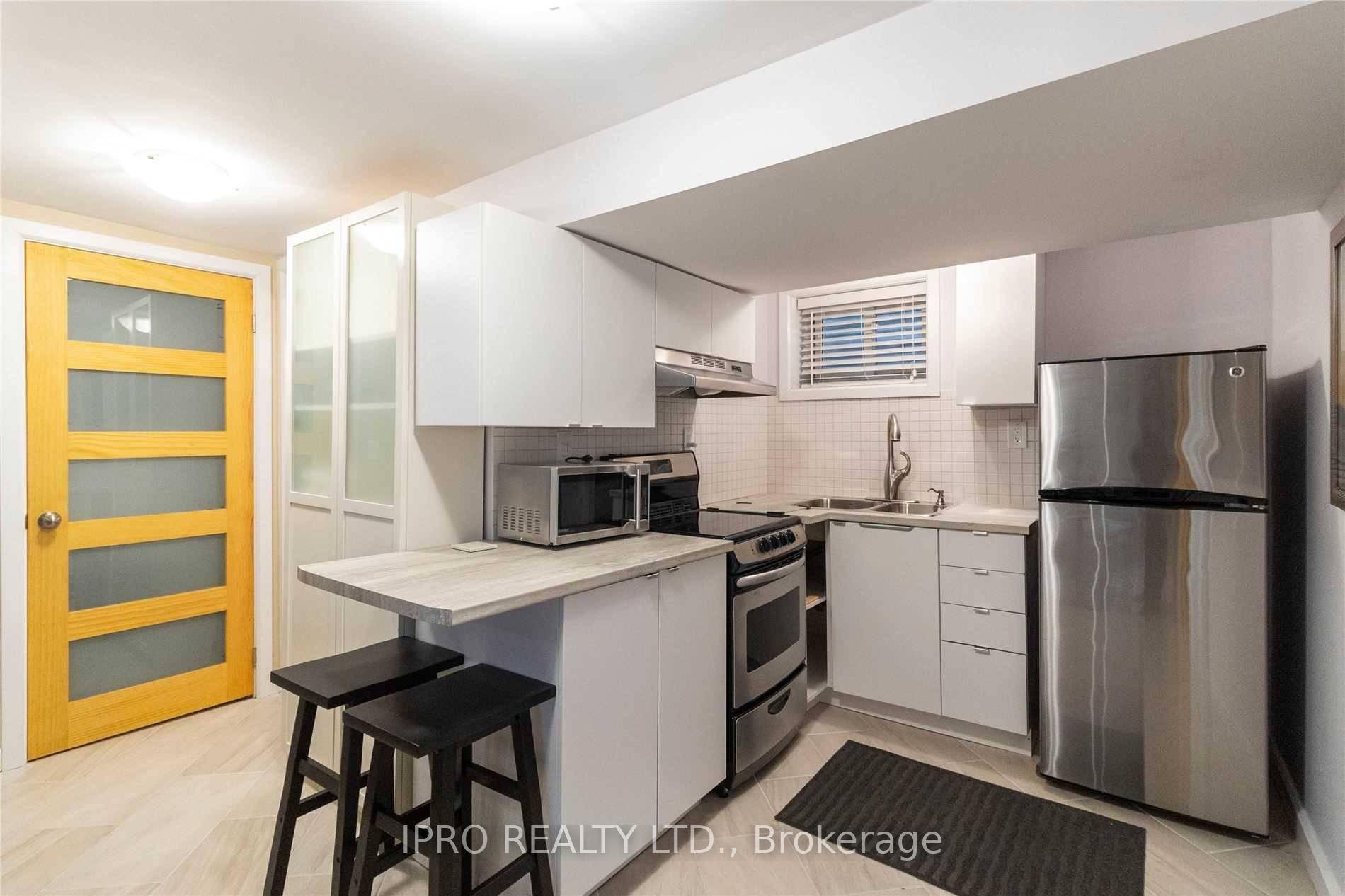 Photo 4 of Unit Bsmt, 730 Breezy Drive, Pickering, West Shore — HOMEH
