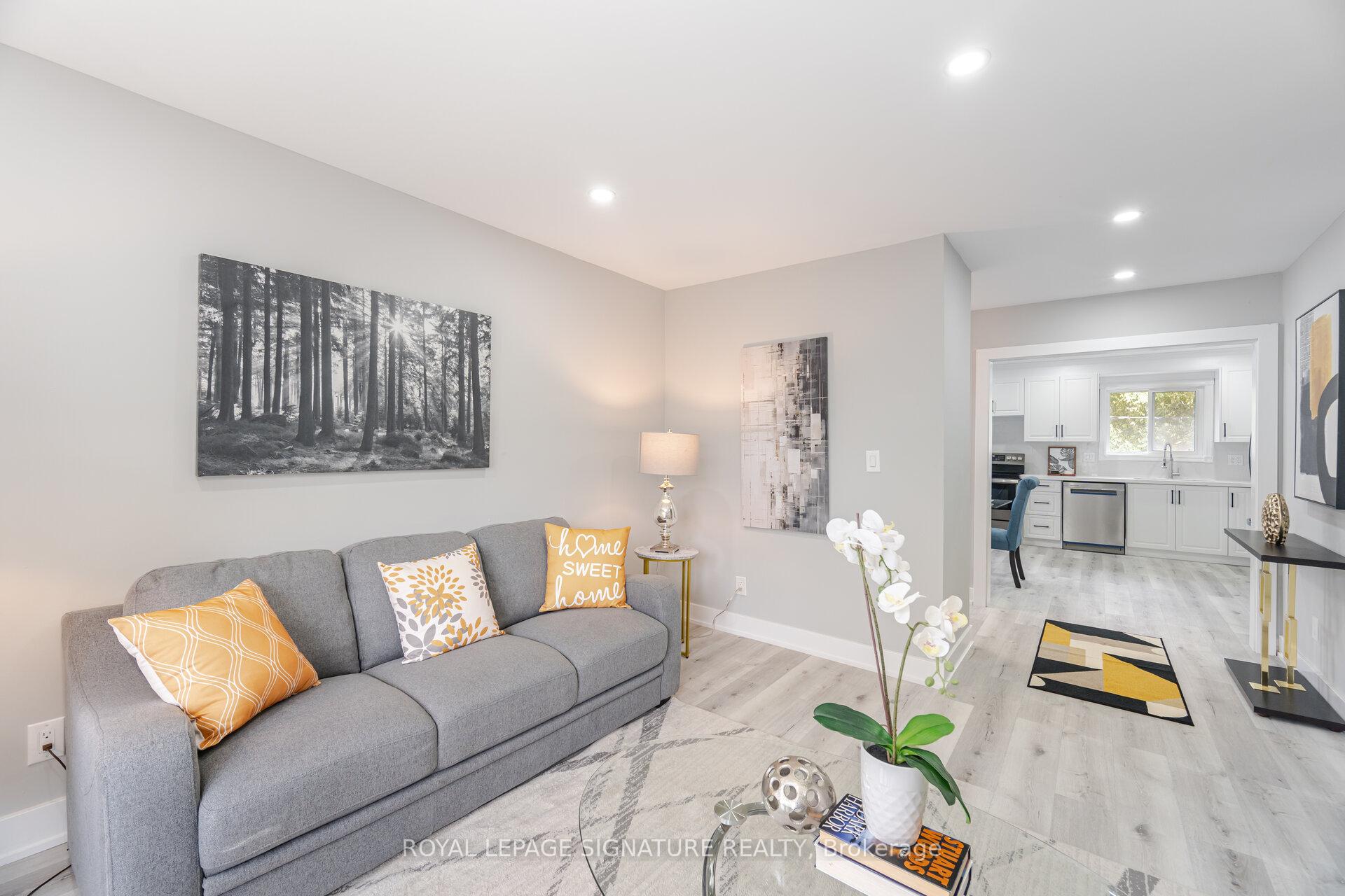 Photo 7 of 303 Durham Court, Oshawa, Vanier — HOMEH