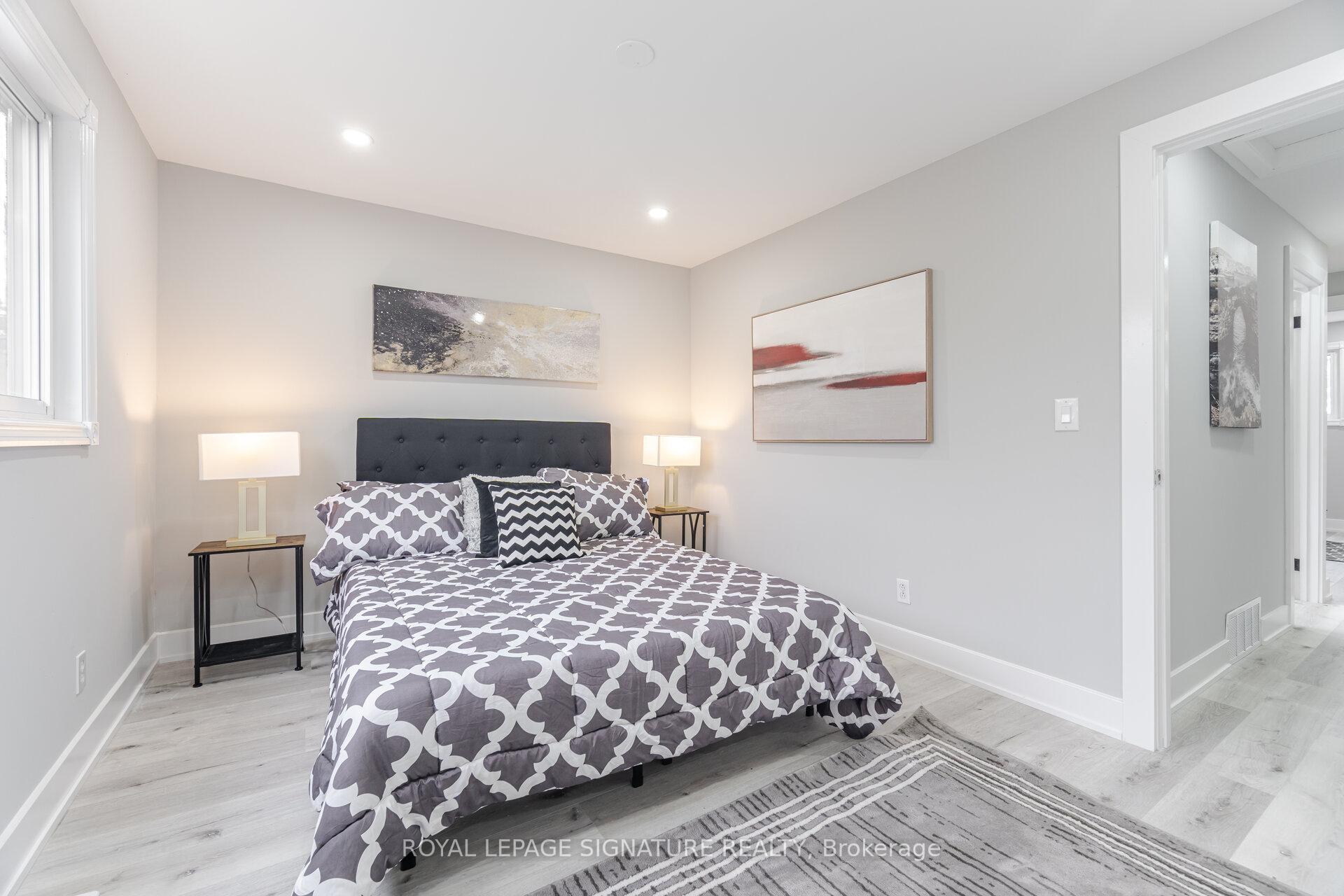 Photo 18 of 303 Durham Court, Oshawa, Vanier — HOMEH