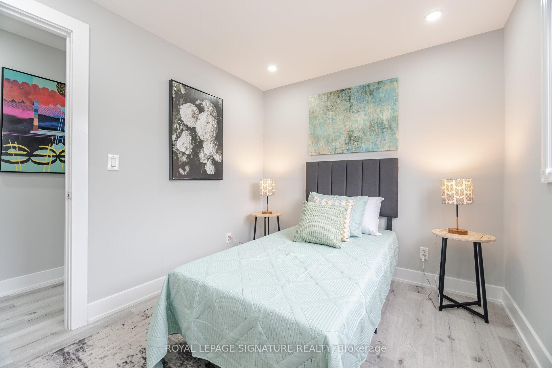 Photo 22 of 303 Durham Court, Oshawa, Vanier — HOMEH