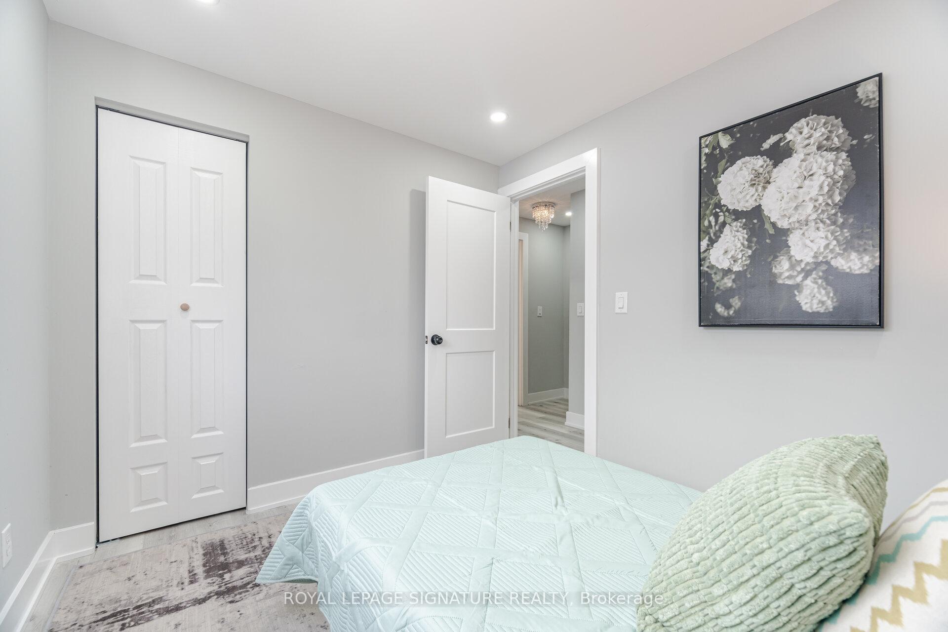 Photo 23 of 303 Durham Court, Oshawa, Vanier — HOMEH
