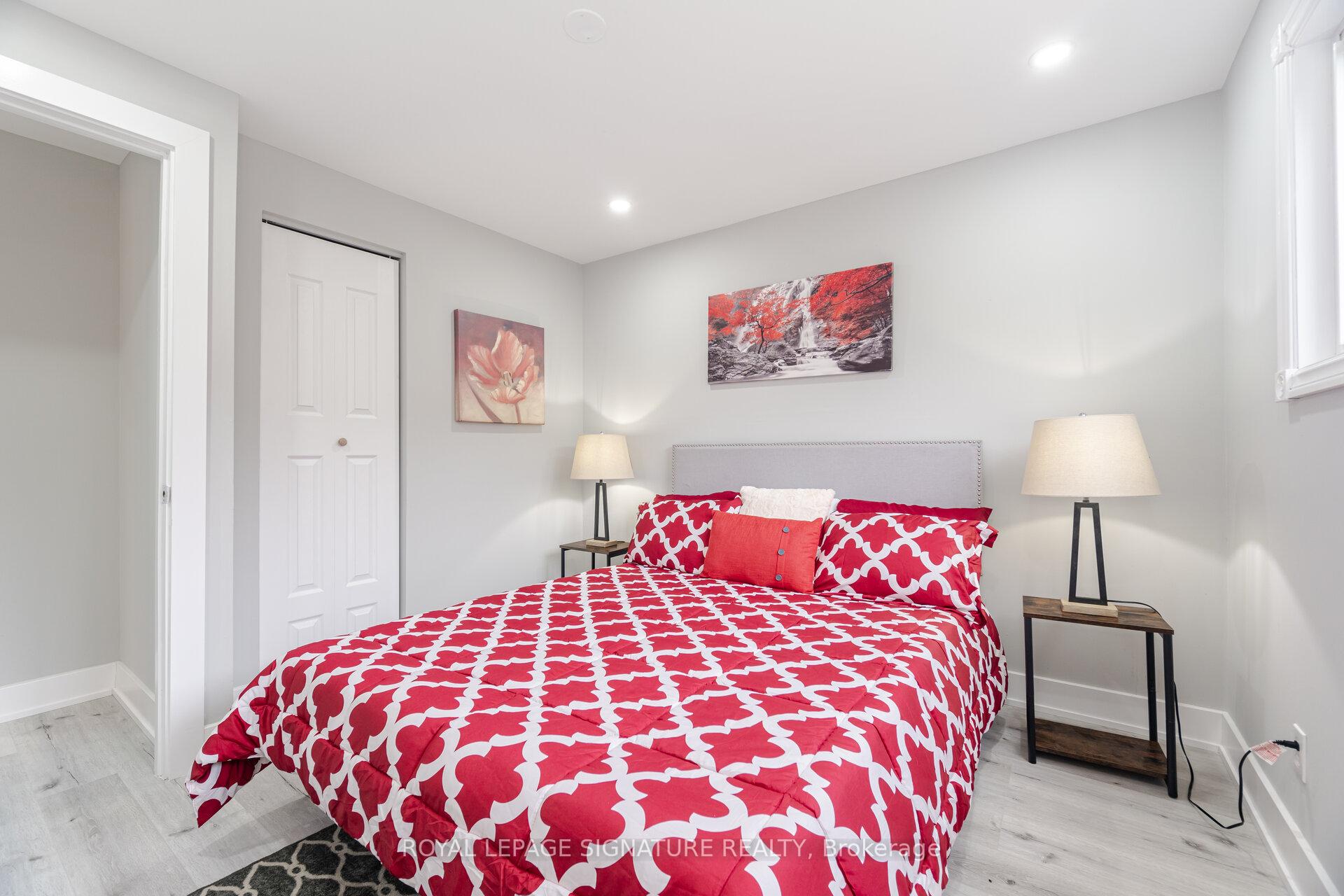 Photo 25 of 303 Durham Court, Oshawa, Vanier — HOMEH