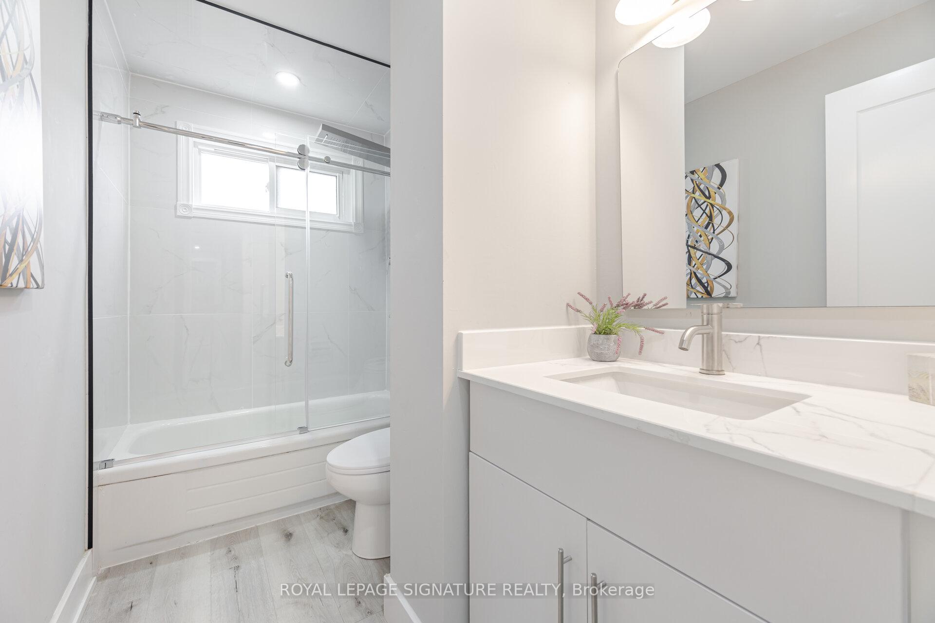 Photo 26 of 303 Durham Court, Oshawa, Vanier — HOMEH