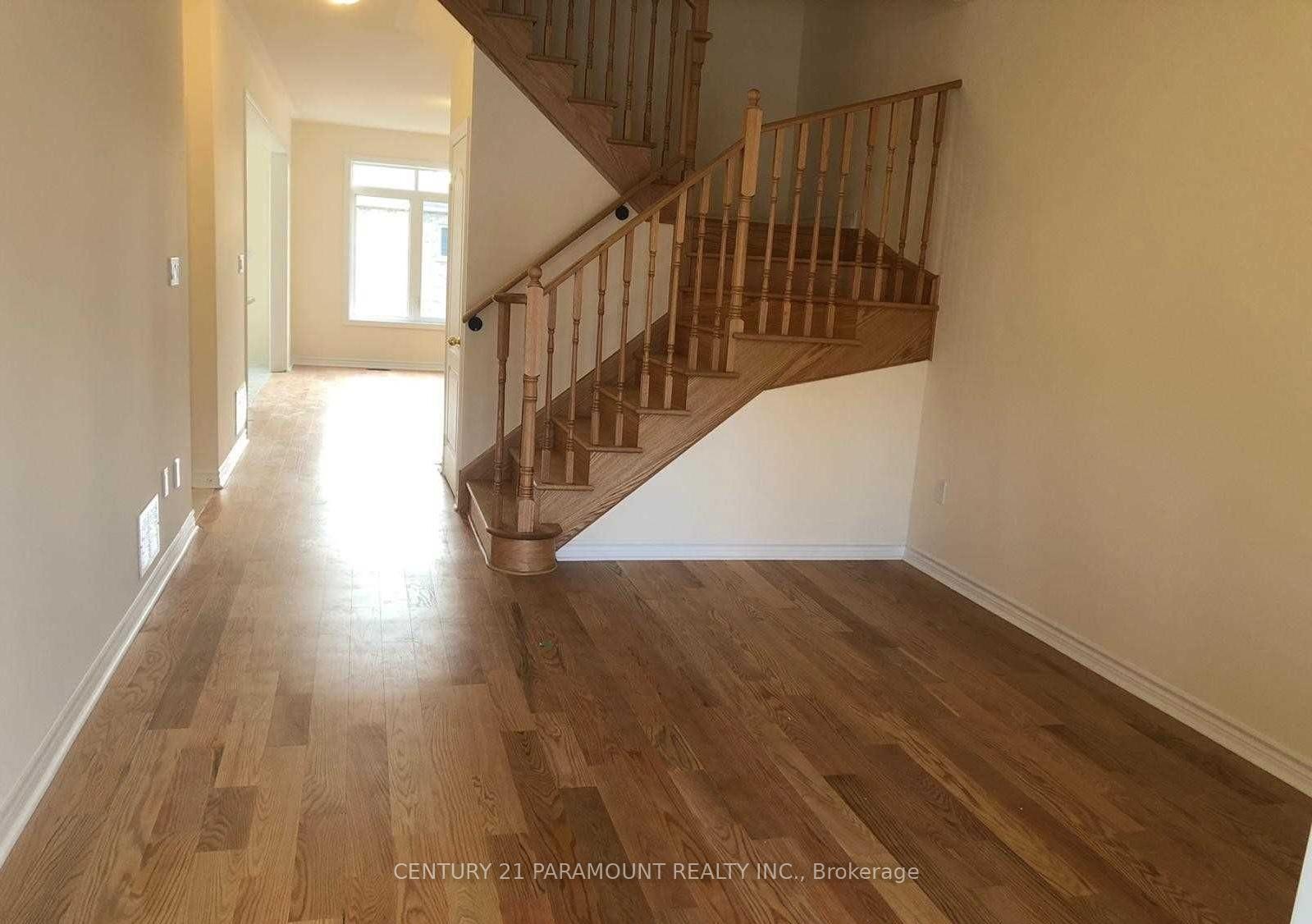 Photo 3 of 1814 Fosterbrook Street, Oshawa, Taunton — HOMEH