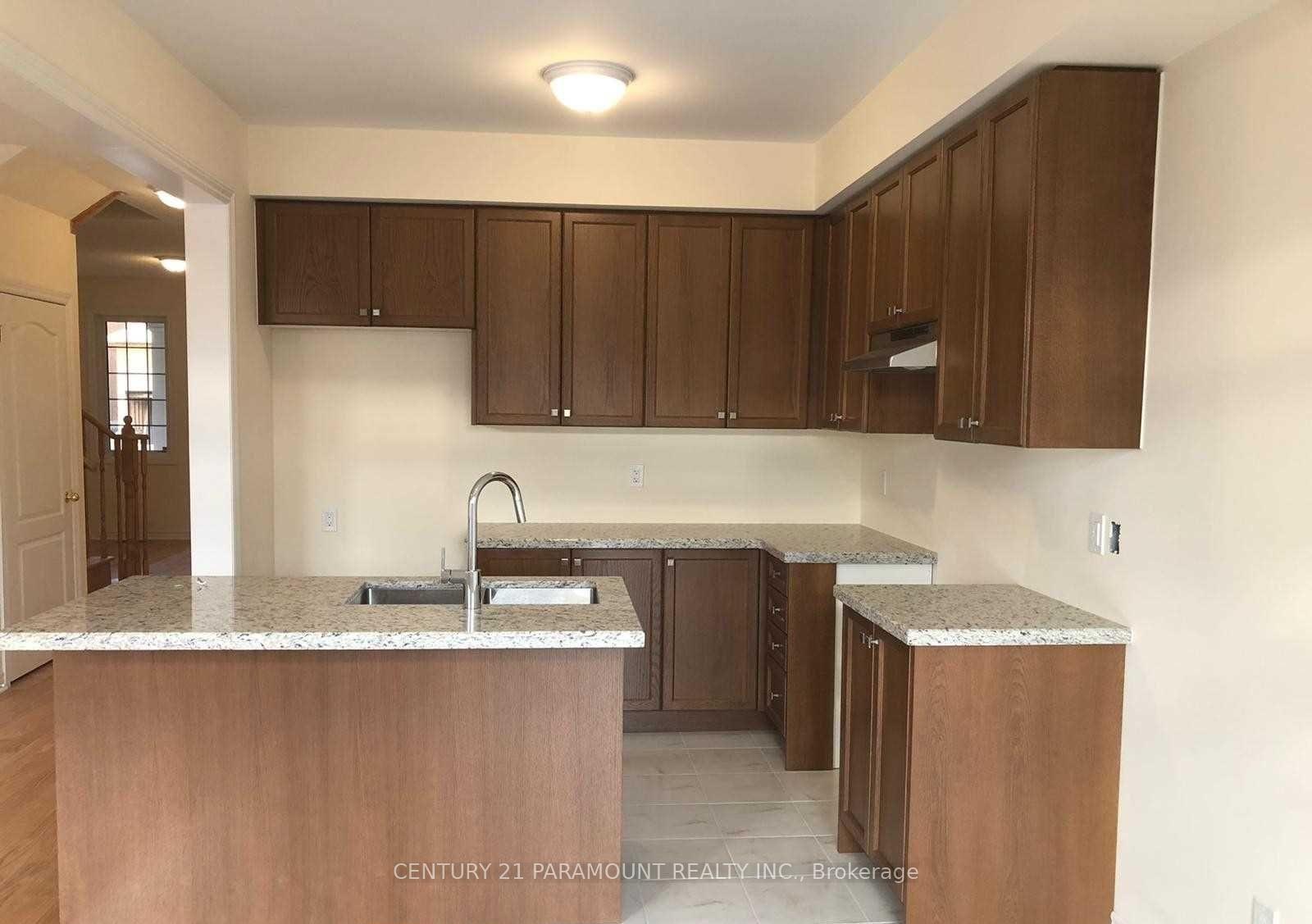 Photo 6 of 1814 Fosterbrook Street, Oshawa, Taunton — HOMEH