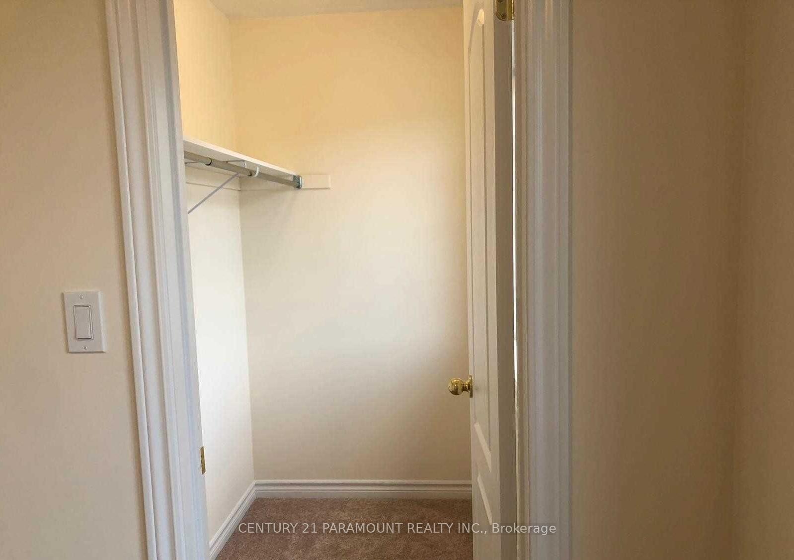 Photo 15 of 1814 Fosterbrook Street, Oshawa, Taunton — HOMEH