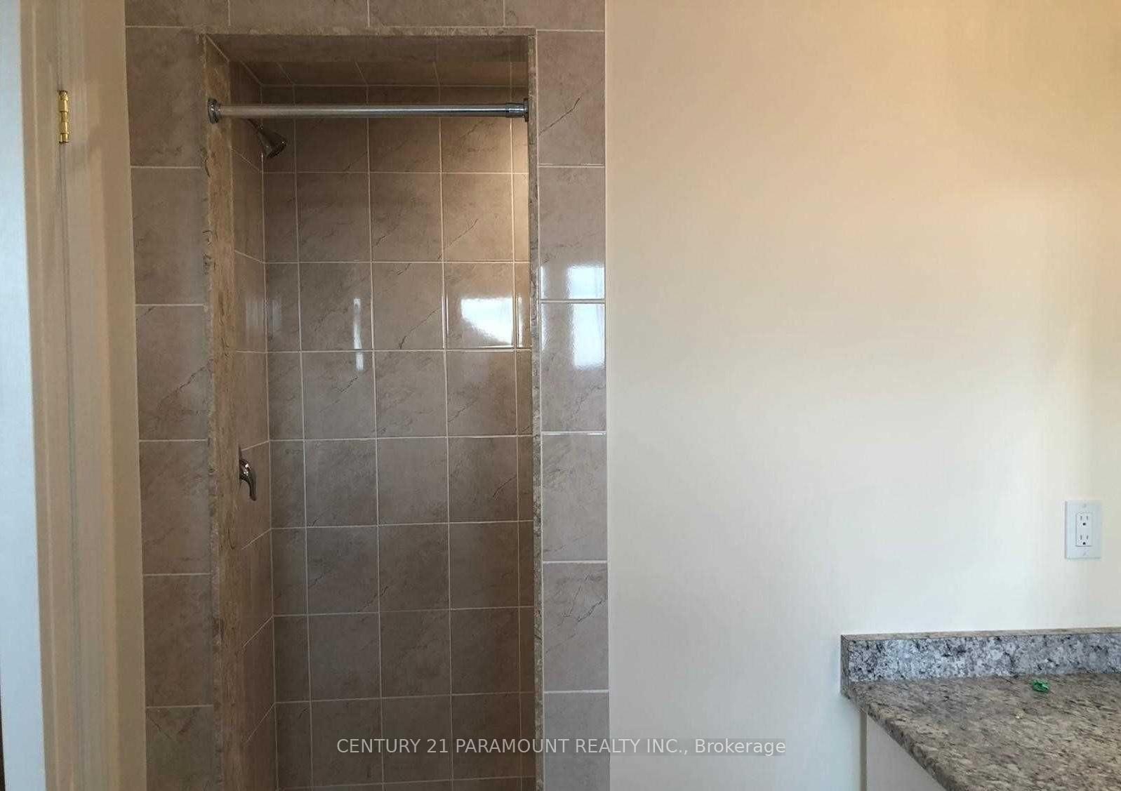 Photo 17 of 1814 Fosterbrook Street, Oshawa, Taunton — HOMEH