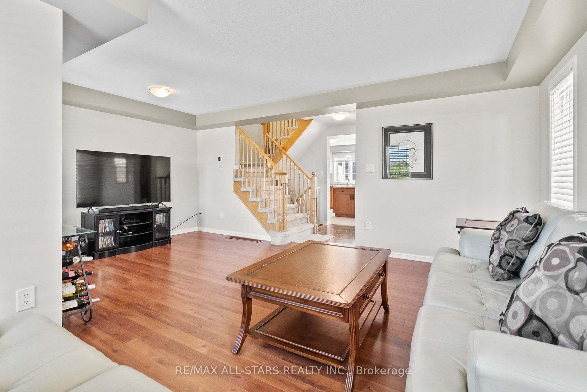 Photo 17 of 2450 William Jackson Drive, Pickering, Duffin Heights — HOMEH