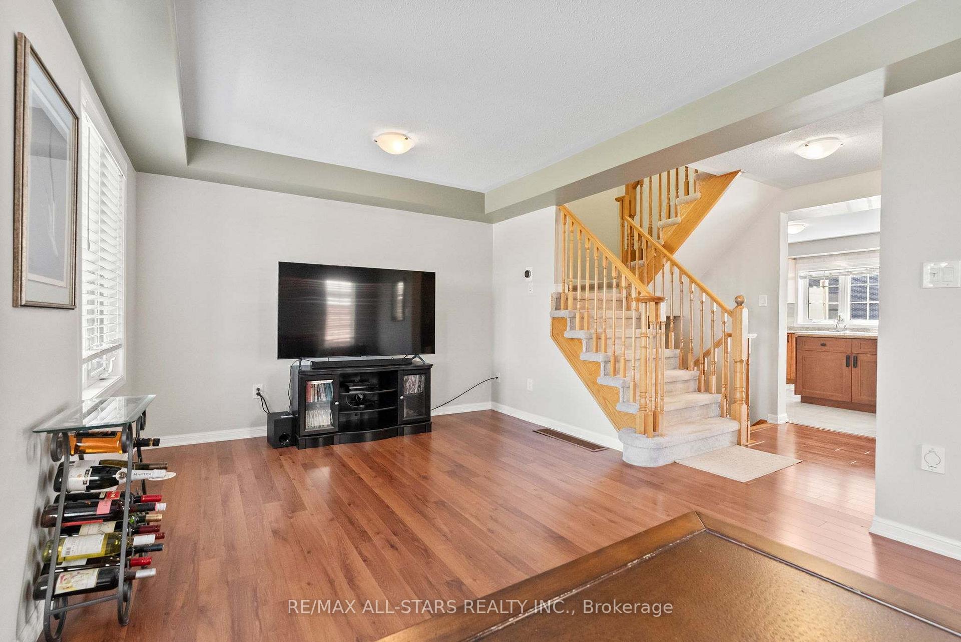 Photo 18 of 2450 William Jackson Drive, Pickering, Duffin Heights — HOMEH