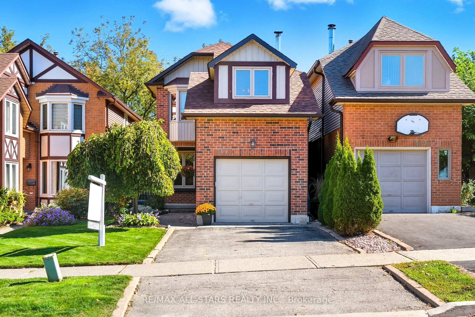 Photo 1 of 1094 Longbow Drive, Pickering, Liverpool — HOMEH