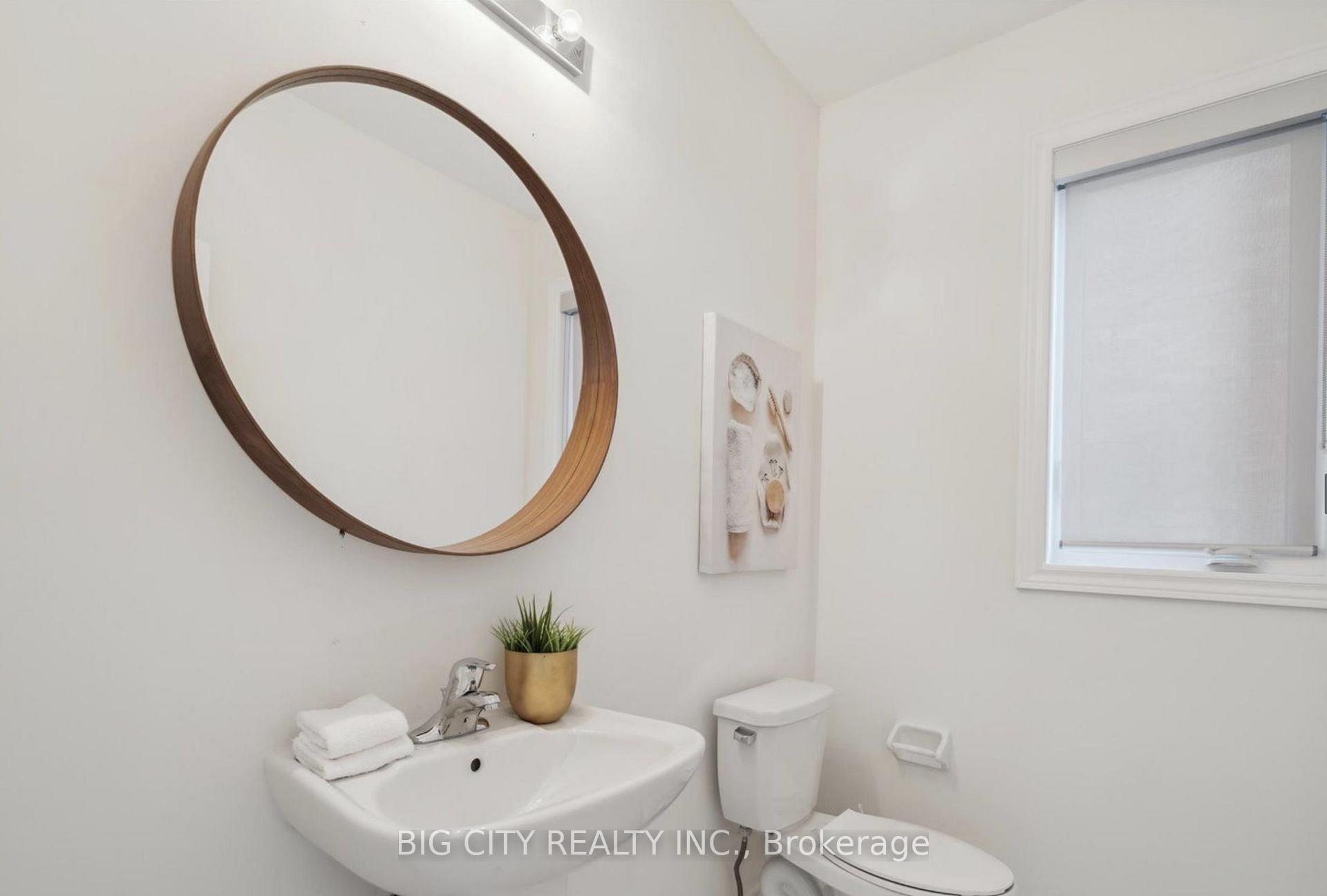 Photo 3 of 1192 Enchanted Crescent, Pickering, Rural Pickering — HOMEH