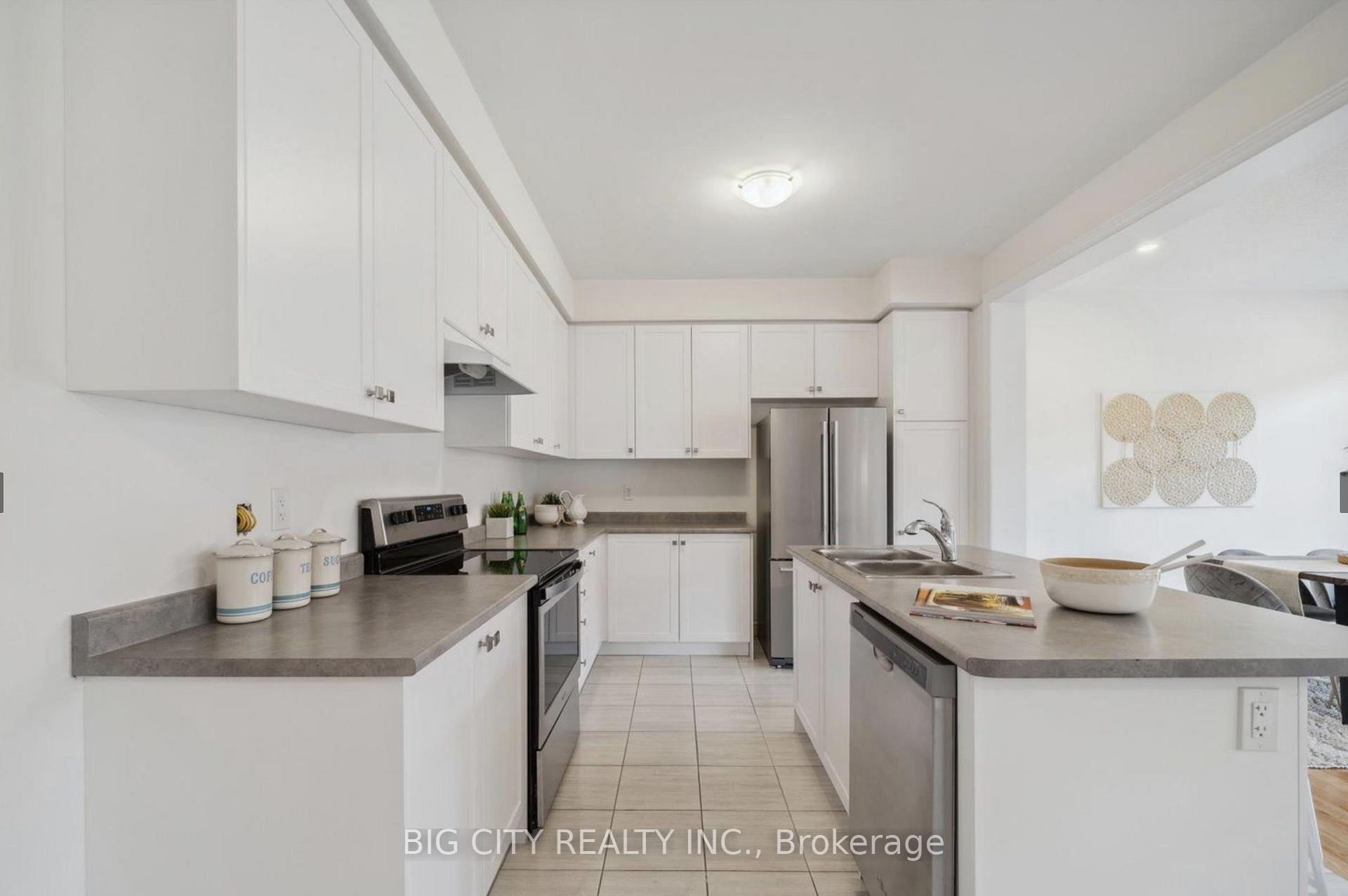 Photo 7 of 1192 Enchanted Crescent, Pickering, Rural Pickering — HOMEH